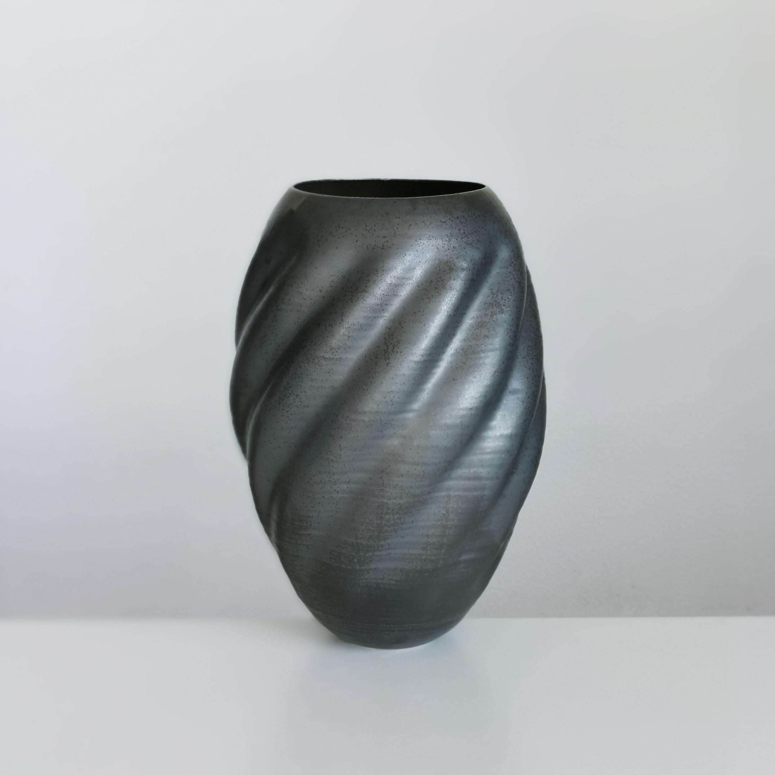 Other Unique Ceramic Sculpture Vessel N.55, Black Wave Form, Objet d'Art For Sale
