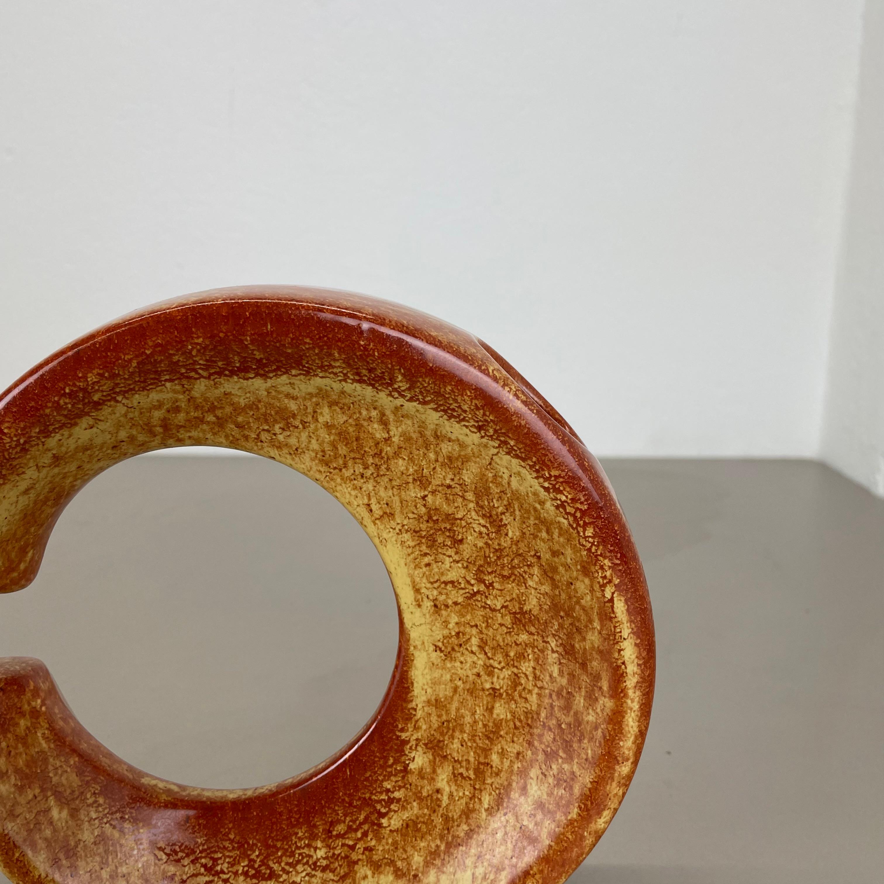 Vaso unico in ceramica Studio Pottery di Bertoncello Schiavon Ceramics, Italia anni '70 In condizioni buone in vendita a Kirchlengern, DE