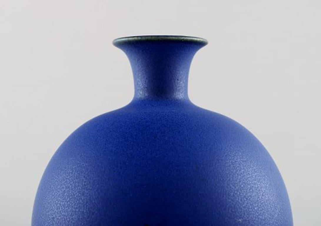 Unique ceramic vase by Per Liljegren (Sweden).
Signed. 
In perfect condition.
Swedish design. Beautiful glaze in blue.
Measures: 15.5 cm x 11.5 cm.