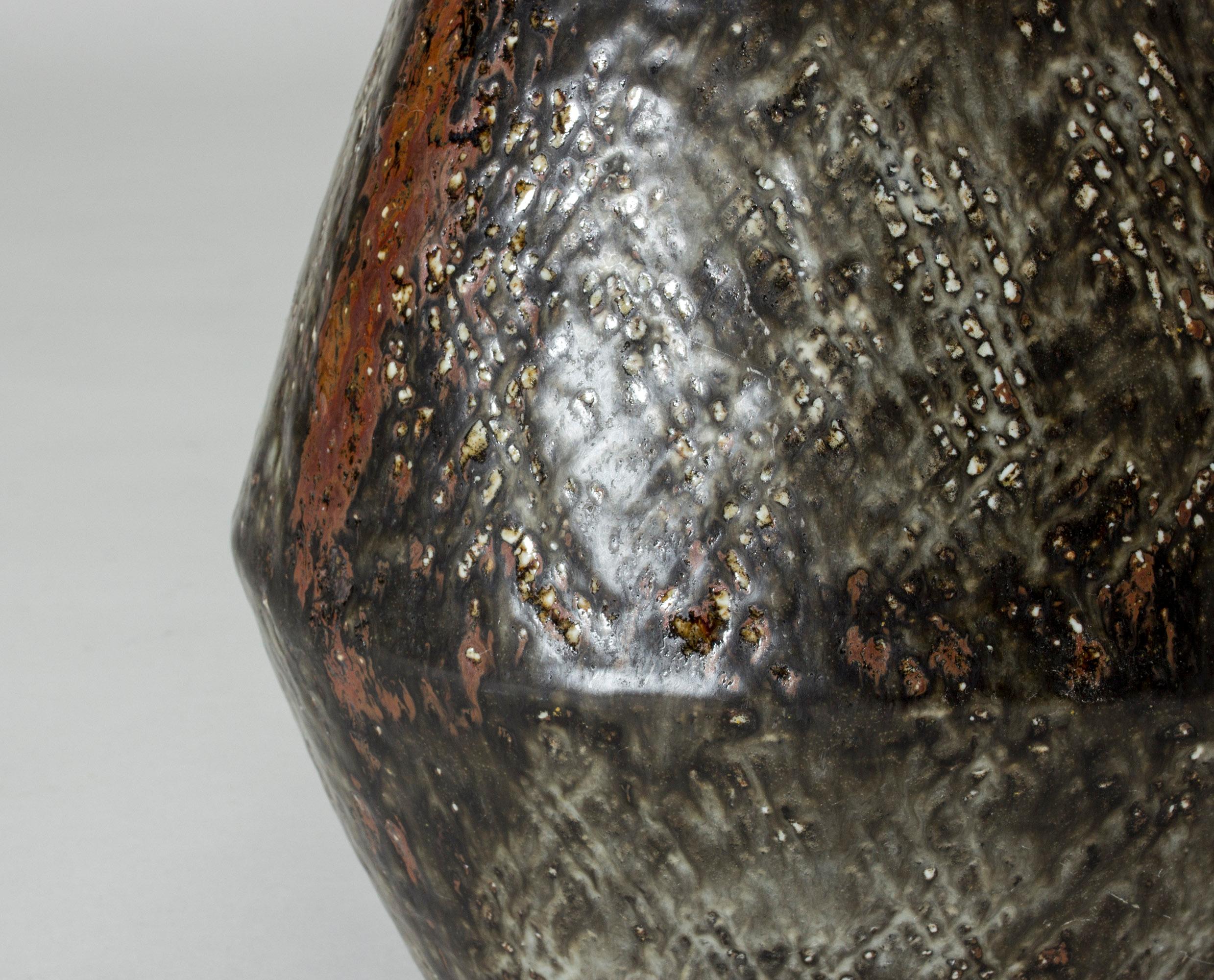 Unique Chamotte Vase by Carl-Harry Stålhane In Good Condition In Stockholm, SE