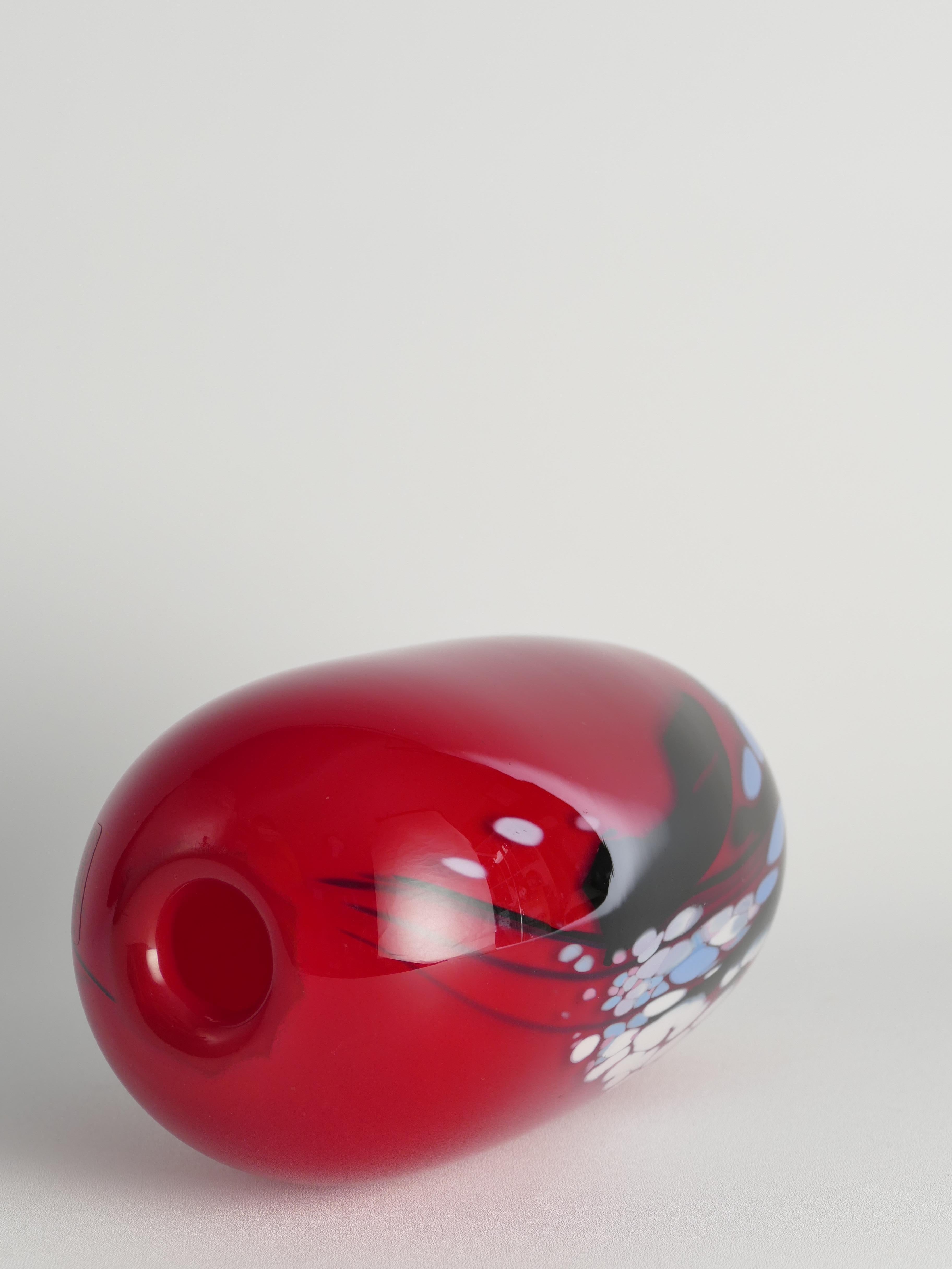 Unique Cherry Red Art Glass Vase by Mikael Axenbrant, Sweden 1990 For Sale 7