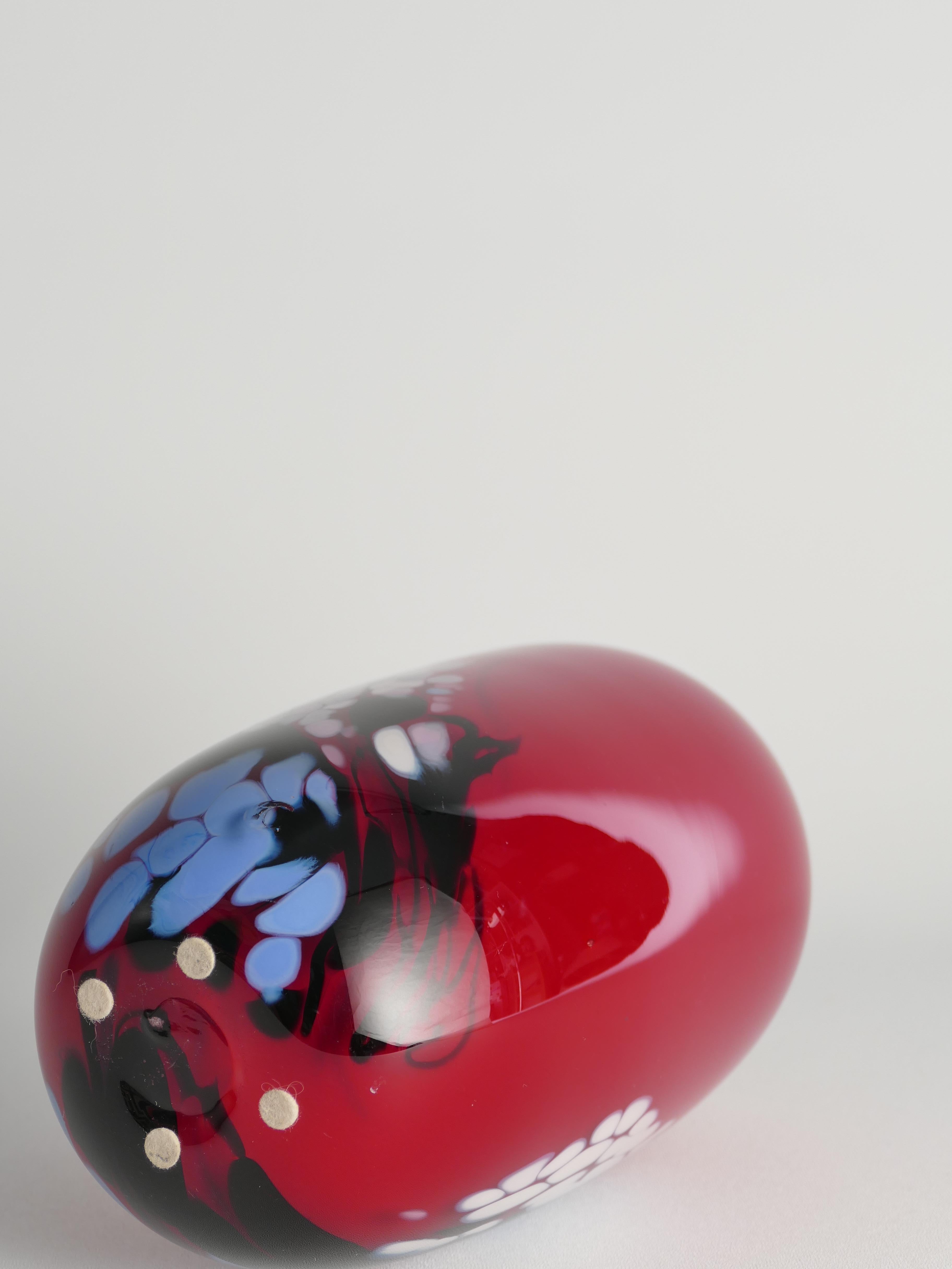 Unique Cherry Red Art Glass Vase by Mikael Axenbrant, Sweden 1990 For Sale 10