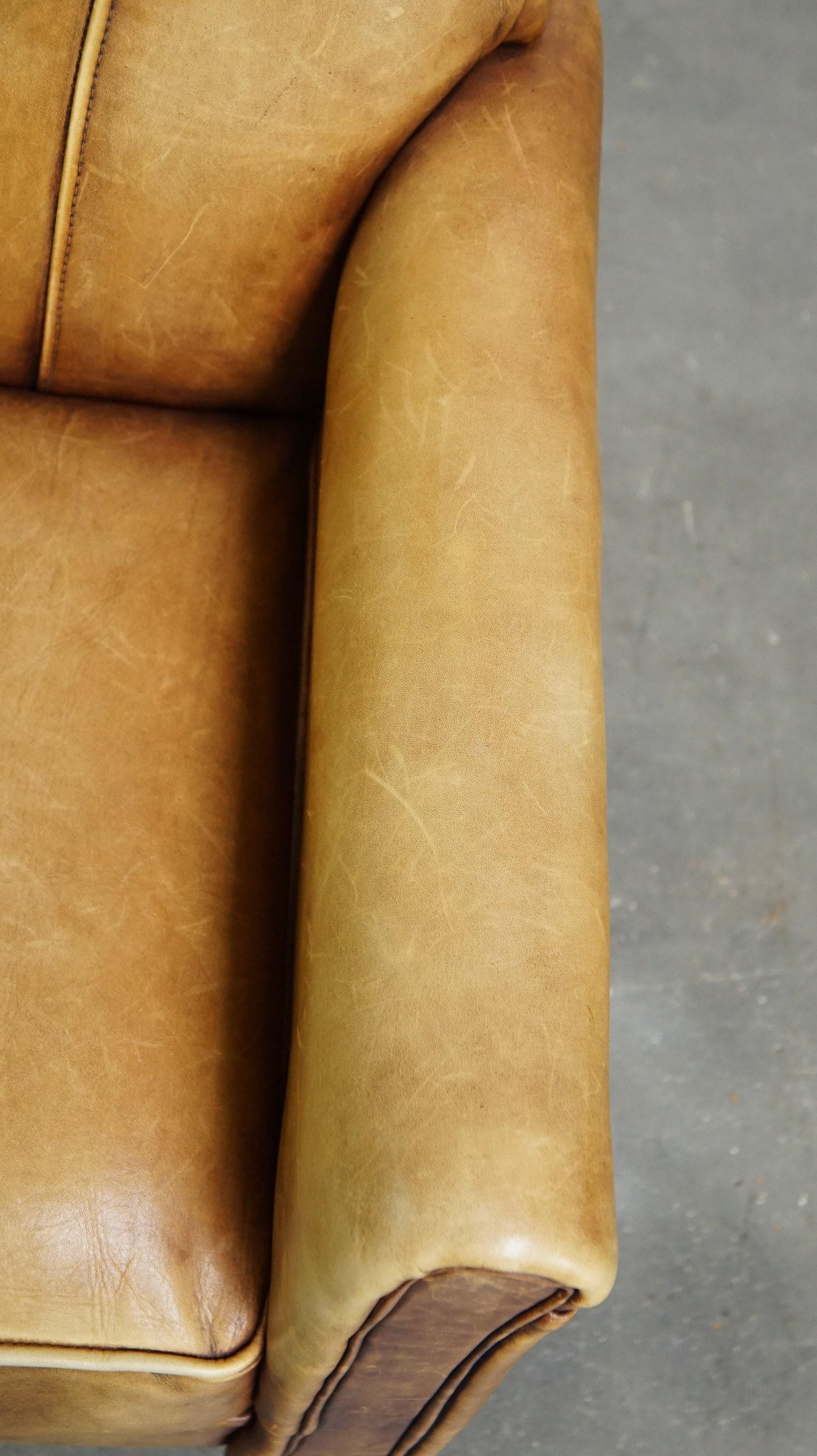 Poltrona per bambini unica nel suo genere, realizzata in pelle di mucca in stile Art Déco in vendita 2