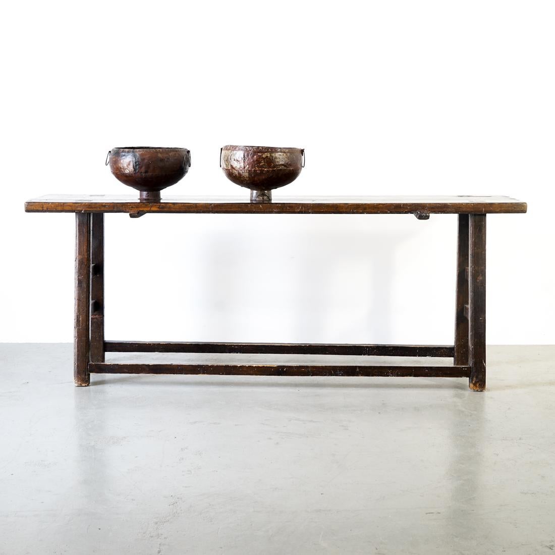 This unique piece captivates with its details and its original condition. This console table was bought about 15 years ago by a Dutch interior designer living there in a small antique shop in Sydney. How many people have been sociable at this table