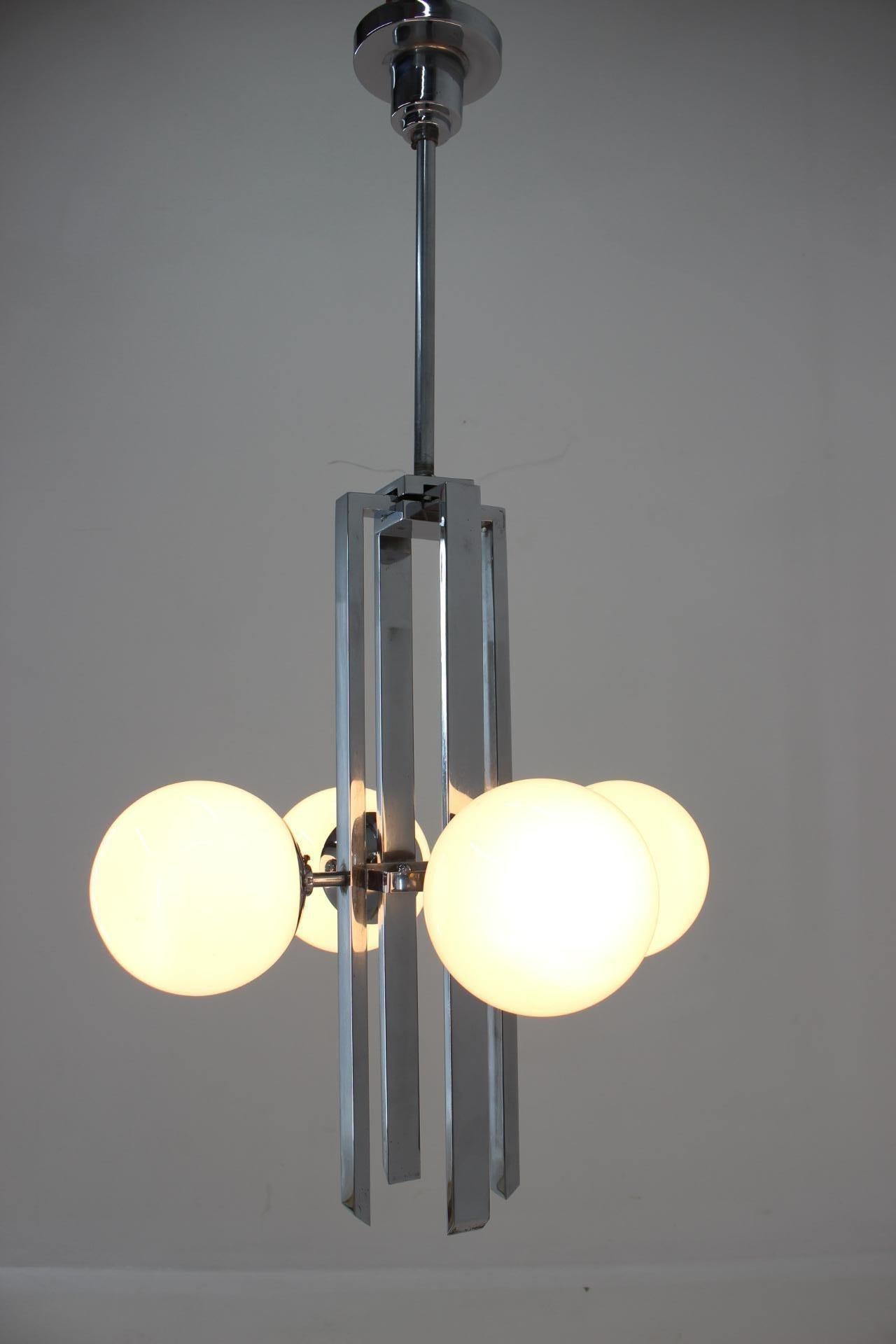 Lustre/Lampe à suspension Bauhaus en chrome unique, années 1930 Bon état - En vente à Praha, CZ