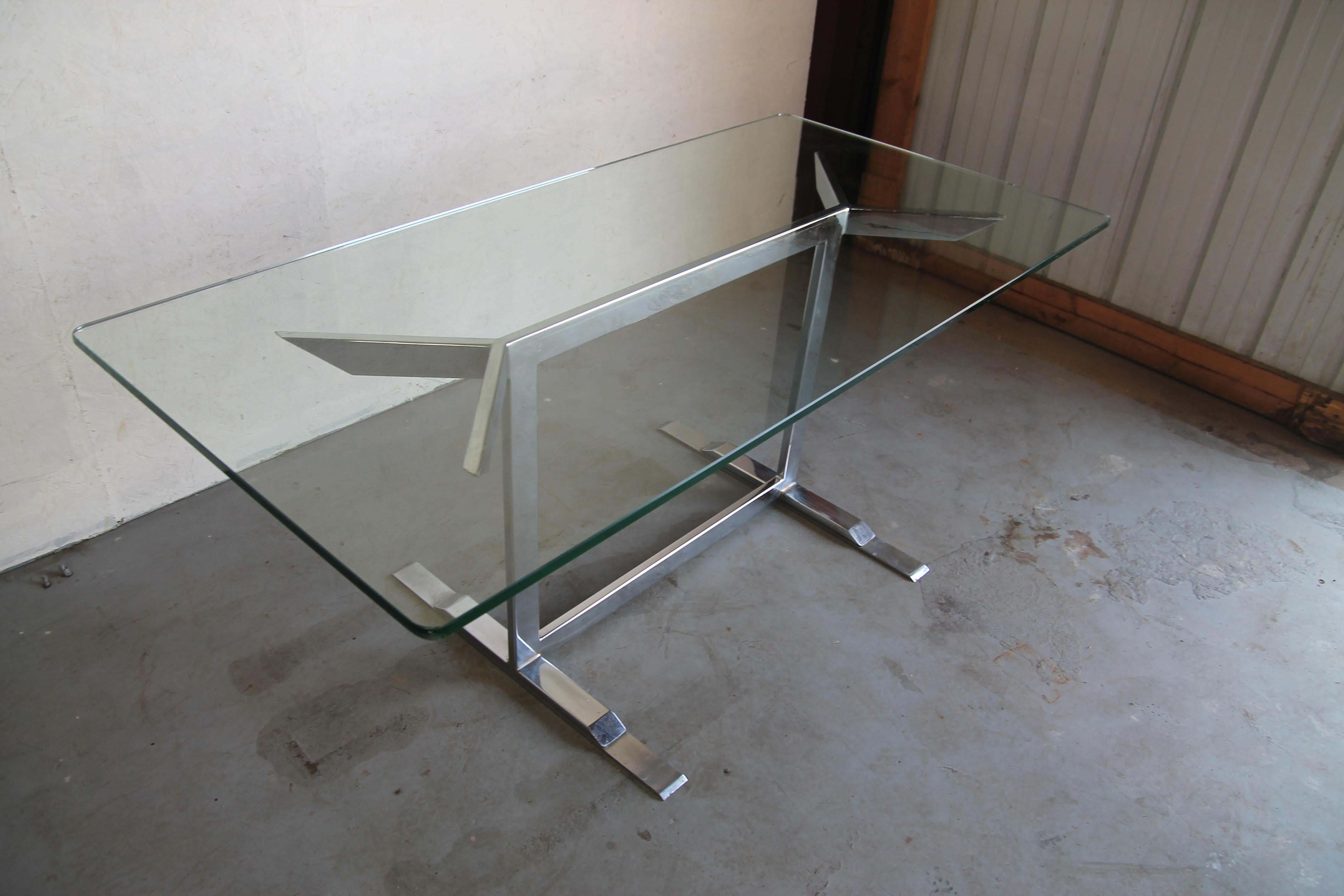 American Unique Chrome Table with Glass Top
