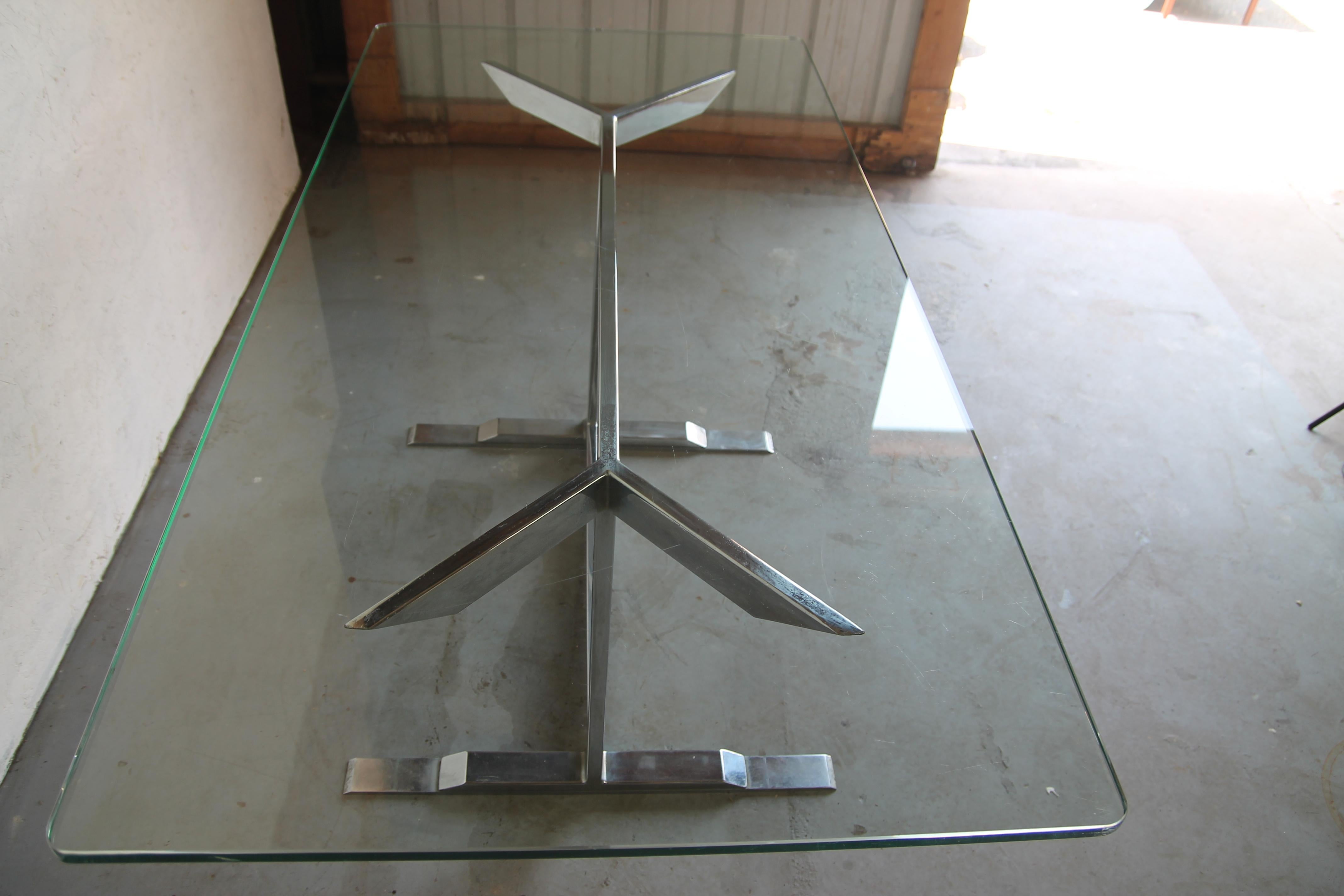 Unique Chrome Table with Glass Top In Good Condition In Asbury Park, NJ