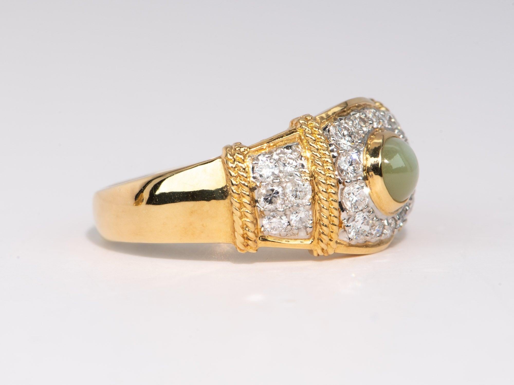 ♥ Anillo único de crisoberilo ojo de gato con pavé de diamantes Oro de 18 quilates y platino 6g+R6712
♥ ¡Bonito diseño y tiene un peso agradable en la mano!
♥ La cara del anillo mide 20,2 mm de ancho (en dirección Este-Oeste), 10,8 mm de largo (en