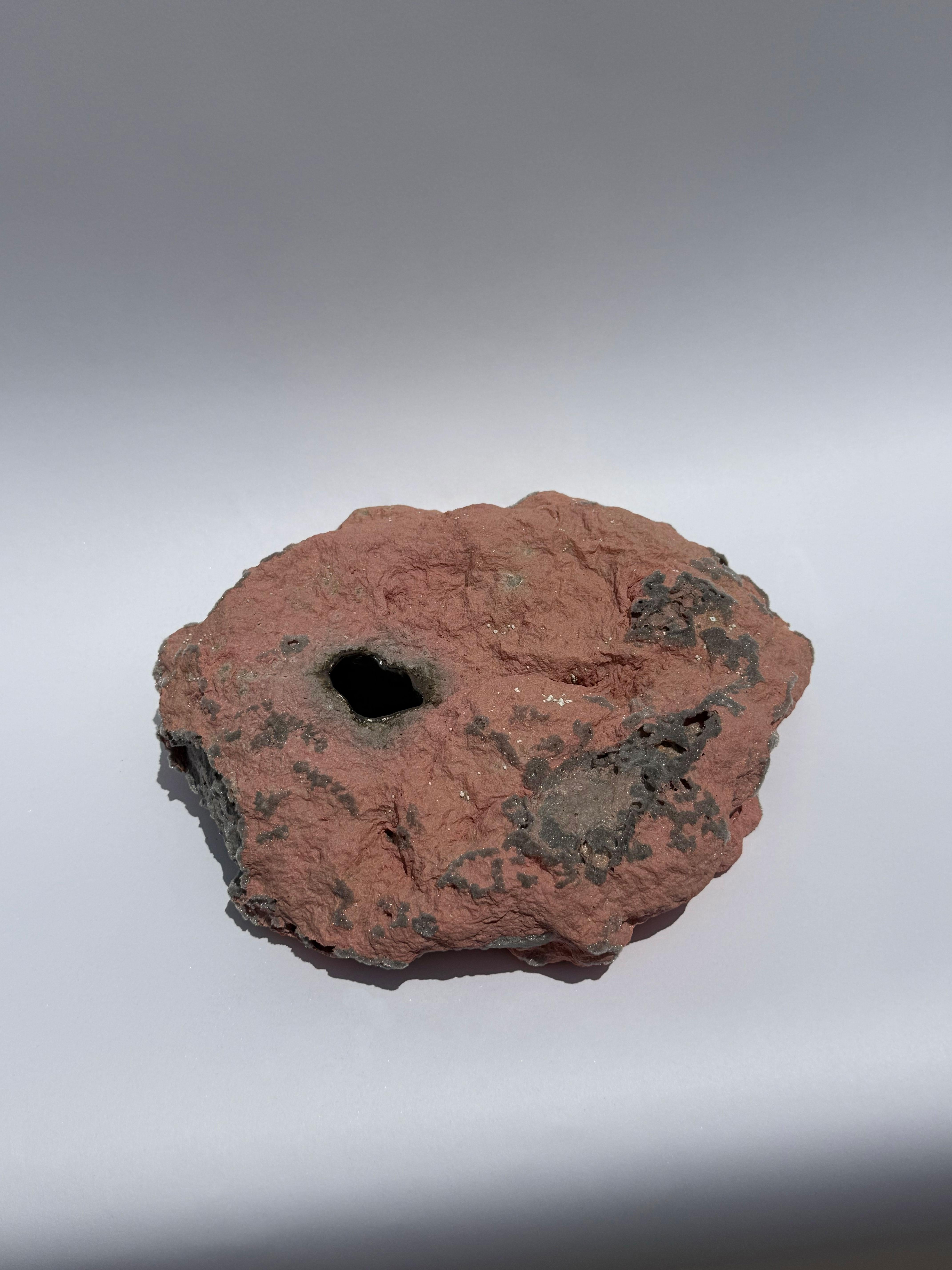 XXIe siècle et contemporain Bol unique en argile et soie par Justyna Bugajczyk en vente