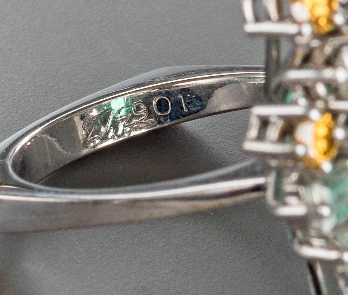 Unique Cocktail Ring 8 Carat Colombian Emerald and 24 Diamonds in 18k Gold 1970s 5