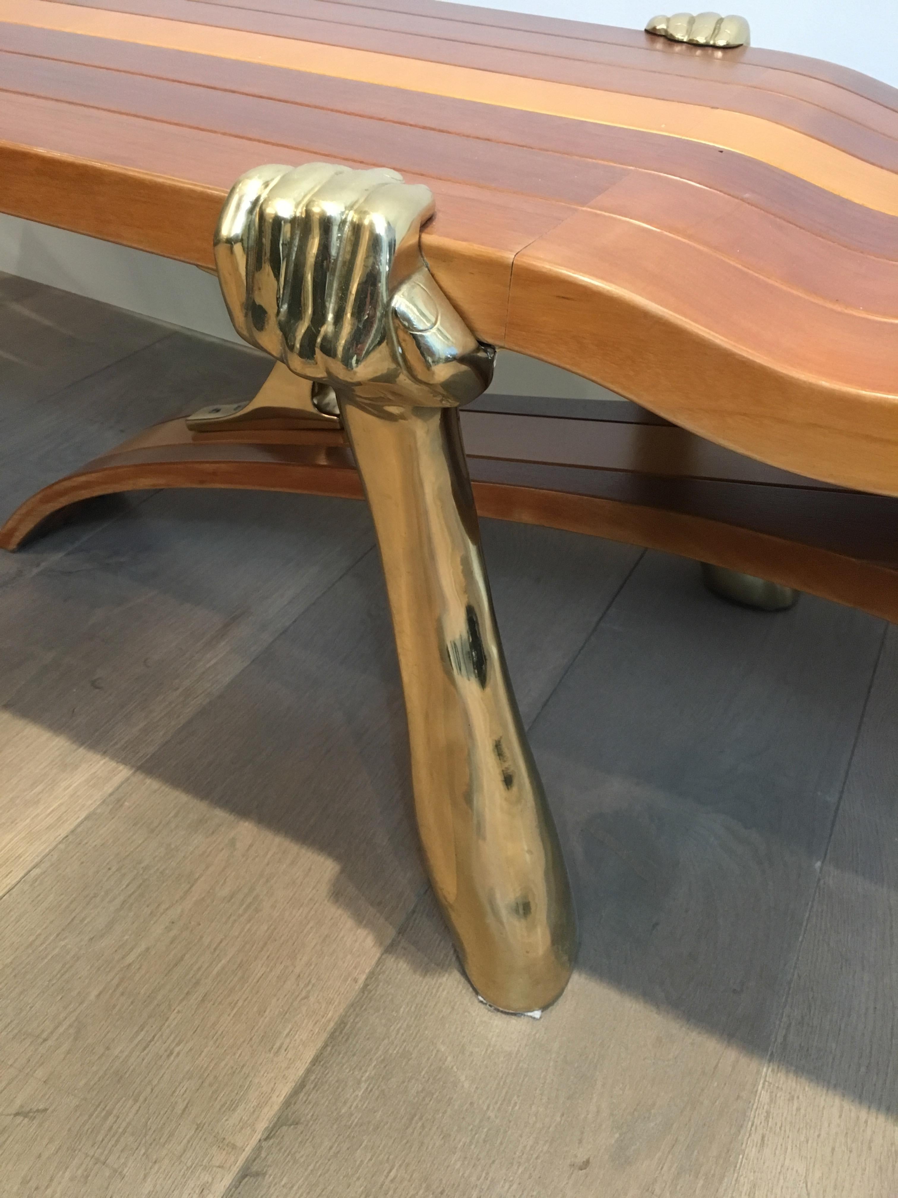 Unique Coffee Table Made of a Thick Freeform Wood Top Supported by Brass Arms In Good Condition For Sale In Marcq-en-Barœul, Hauts-de-France