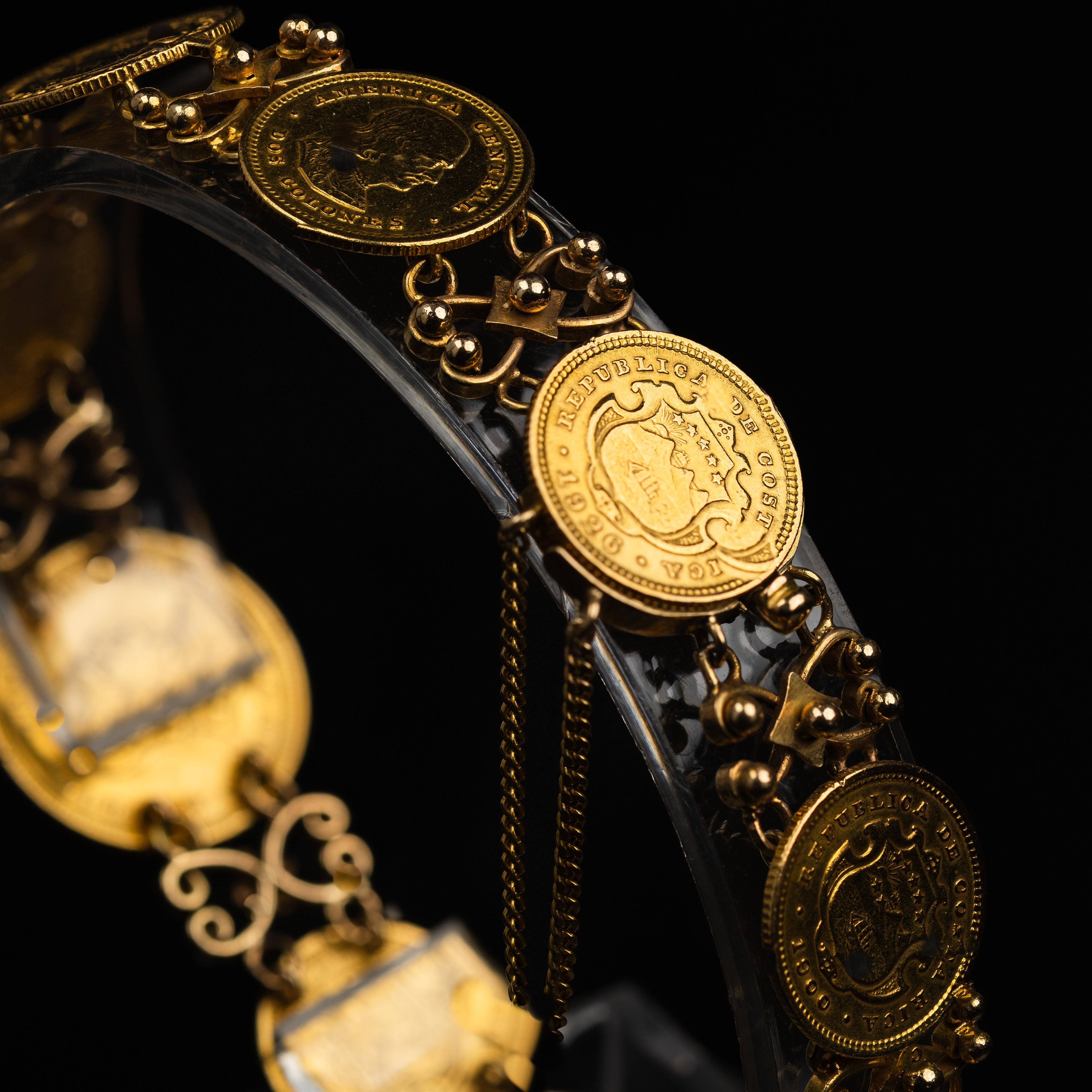 Bracelet unique en pièces de monnaie 90% or et or jaune 18k Bon état - En vente à Bernardsville, NJ