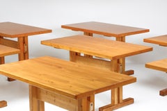 Perriand-Tische aus Kiefernholz, Französischer Modernismus