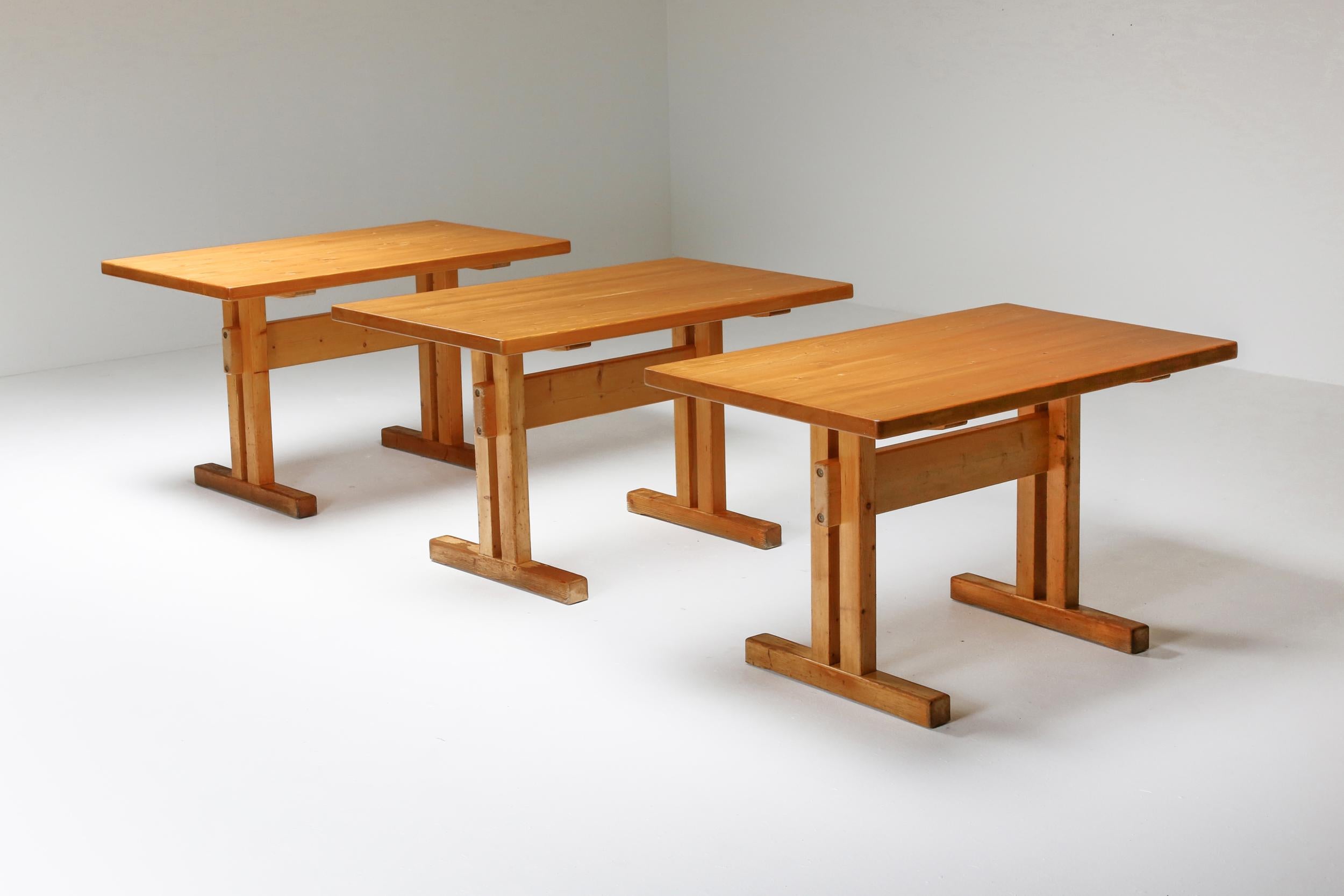 Pine Perriand Tables, French Modernism In Excellent Condition For Sale In Antwerp, BE
