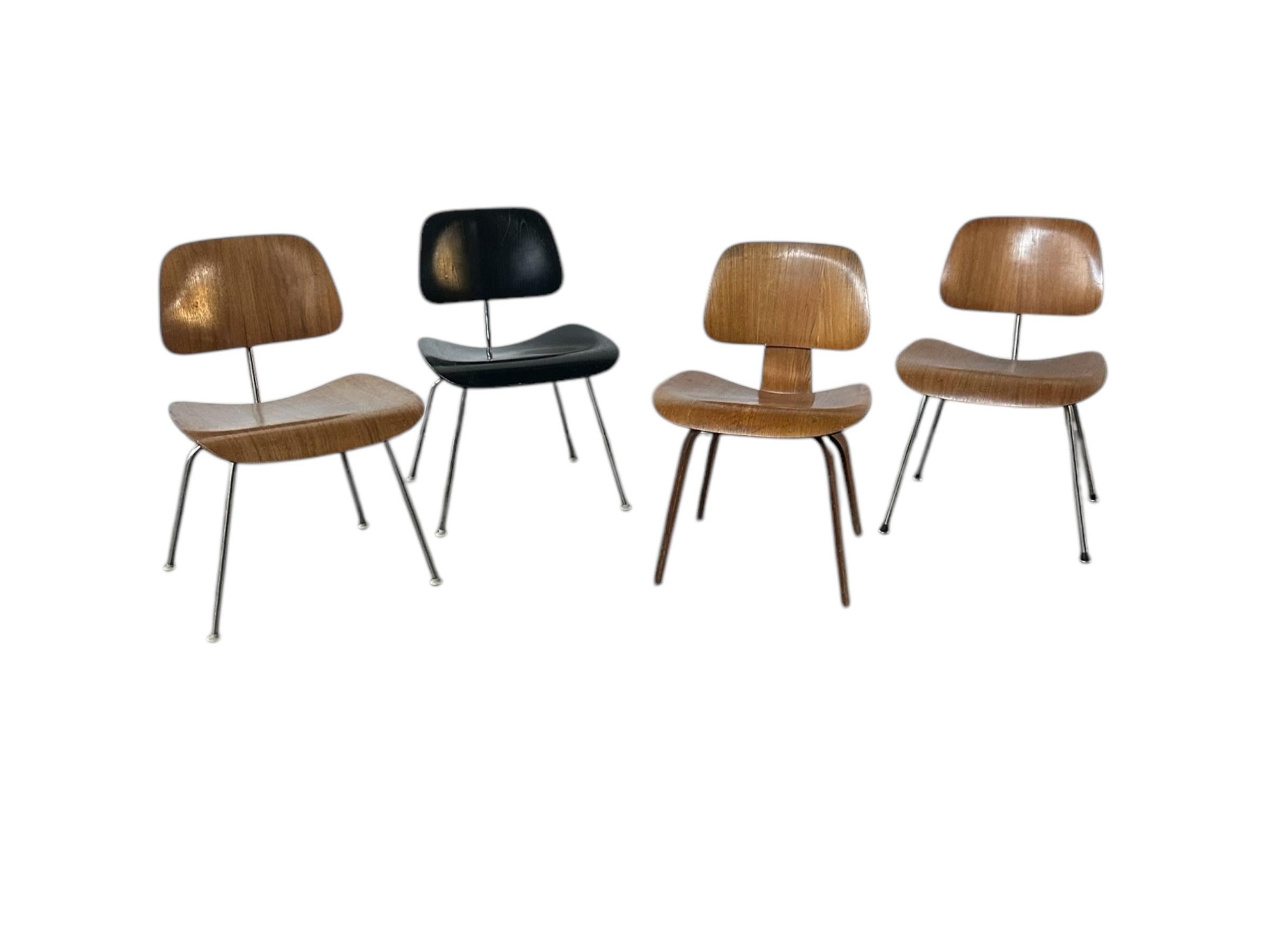 Mid-Century moderno Set di sedie da pranzo in legno modellato Eames da collezione unico di Herman Miller in vendita