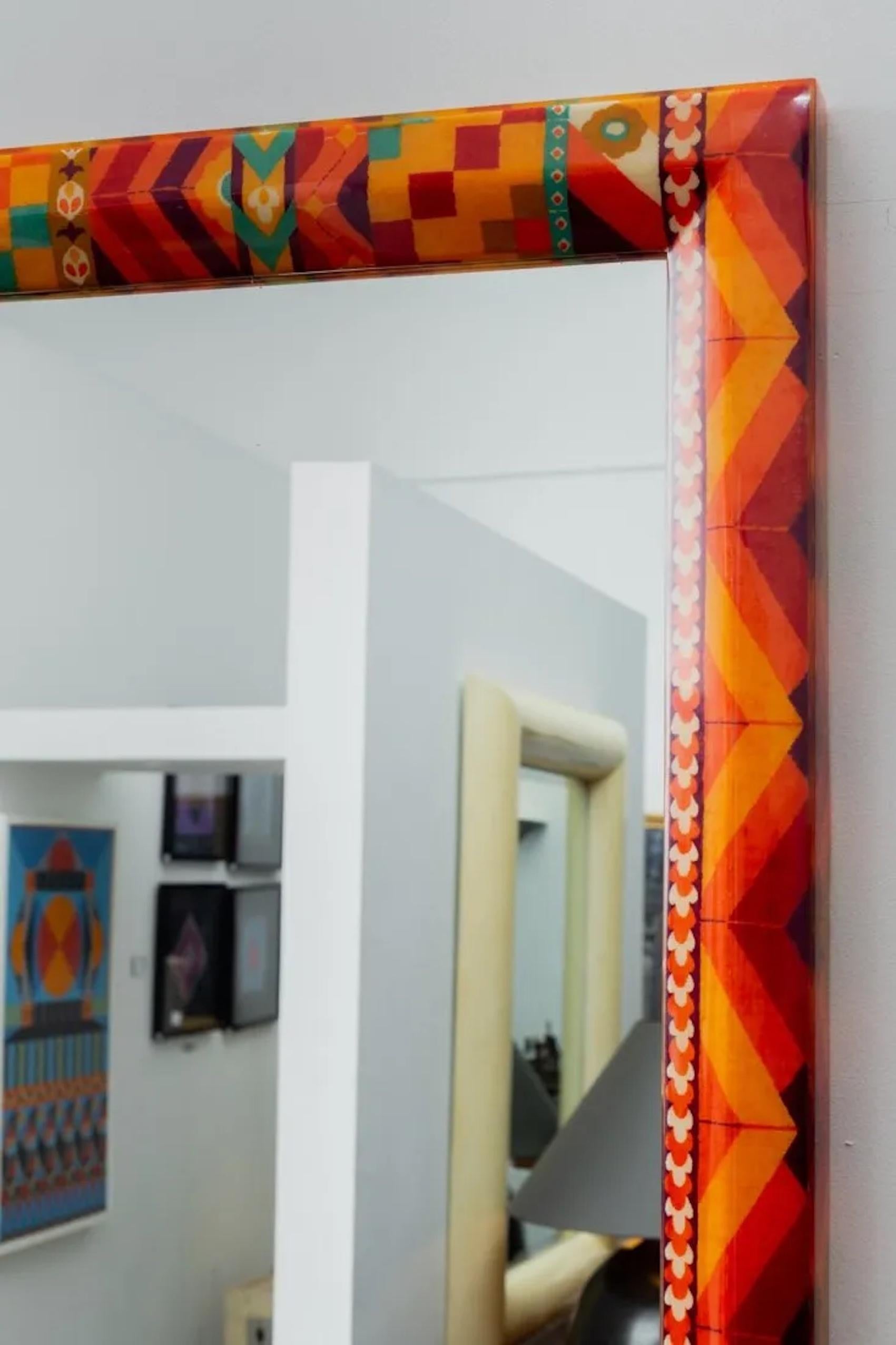 Unique Coloré  Miroir en tissu laqué de Karl Springer Bon état - En vente à Montreal, QC