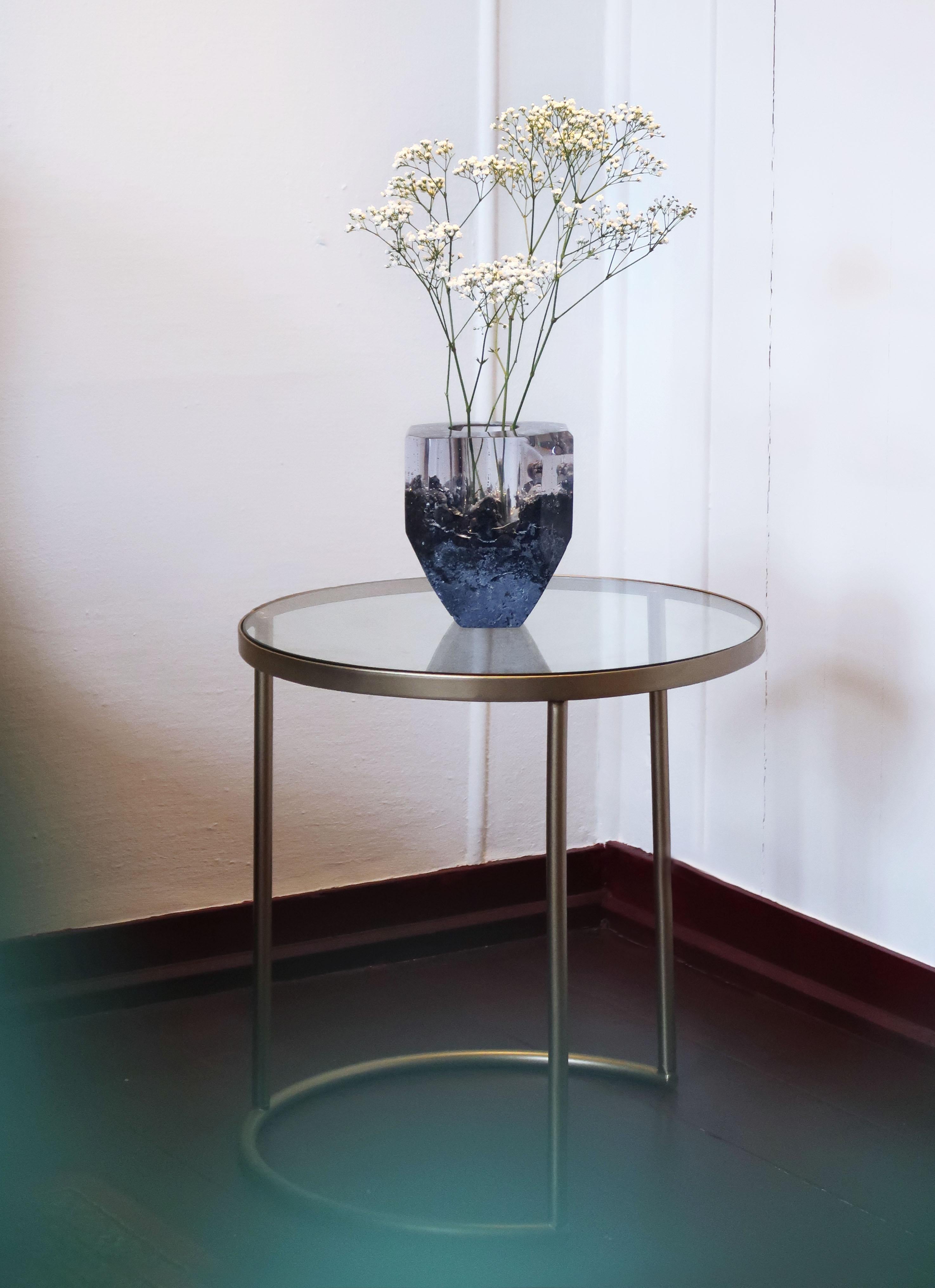 Unique Contemporary 'in Disguise' Vase by Jule Cats, Model 'Diamond' In New Condition For Sale In Rotterdam, NL