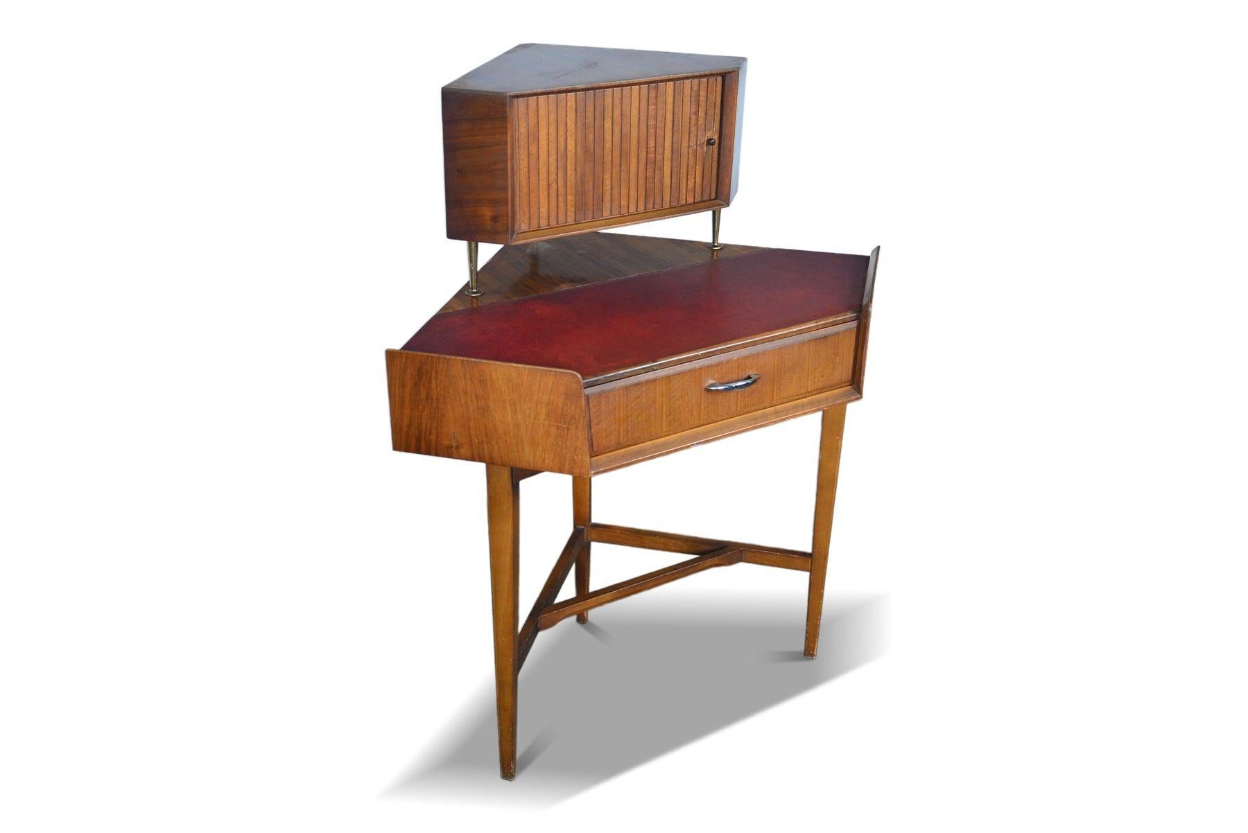 Einzigartiger Eck-Schreibtisch aus Mahagoni von Wrighton 1