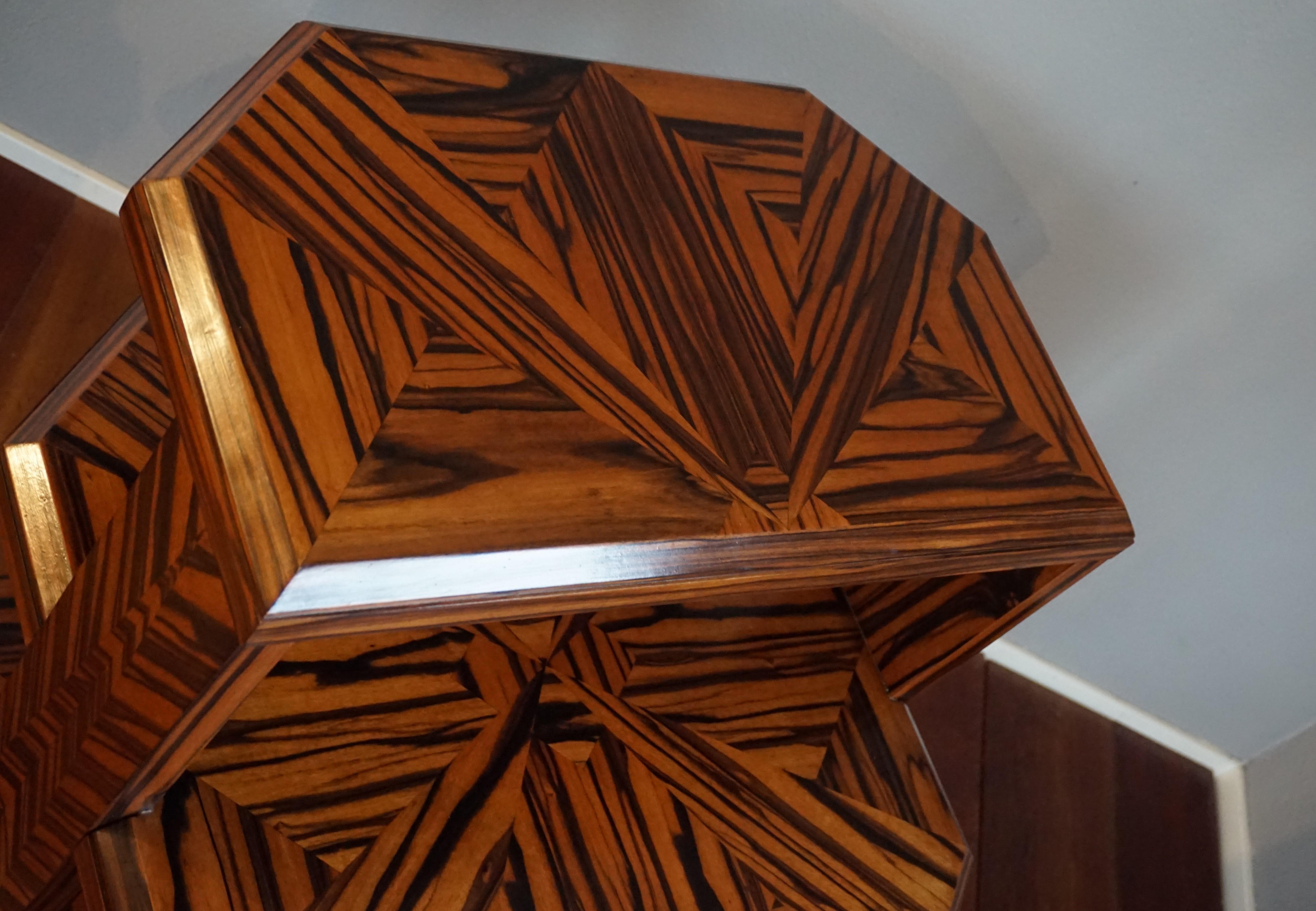 Unique Coromandel Art Deco Étagère Table with Stunning Inlaid Geometric Patterns 4