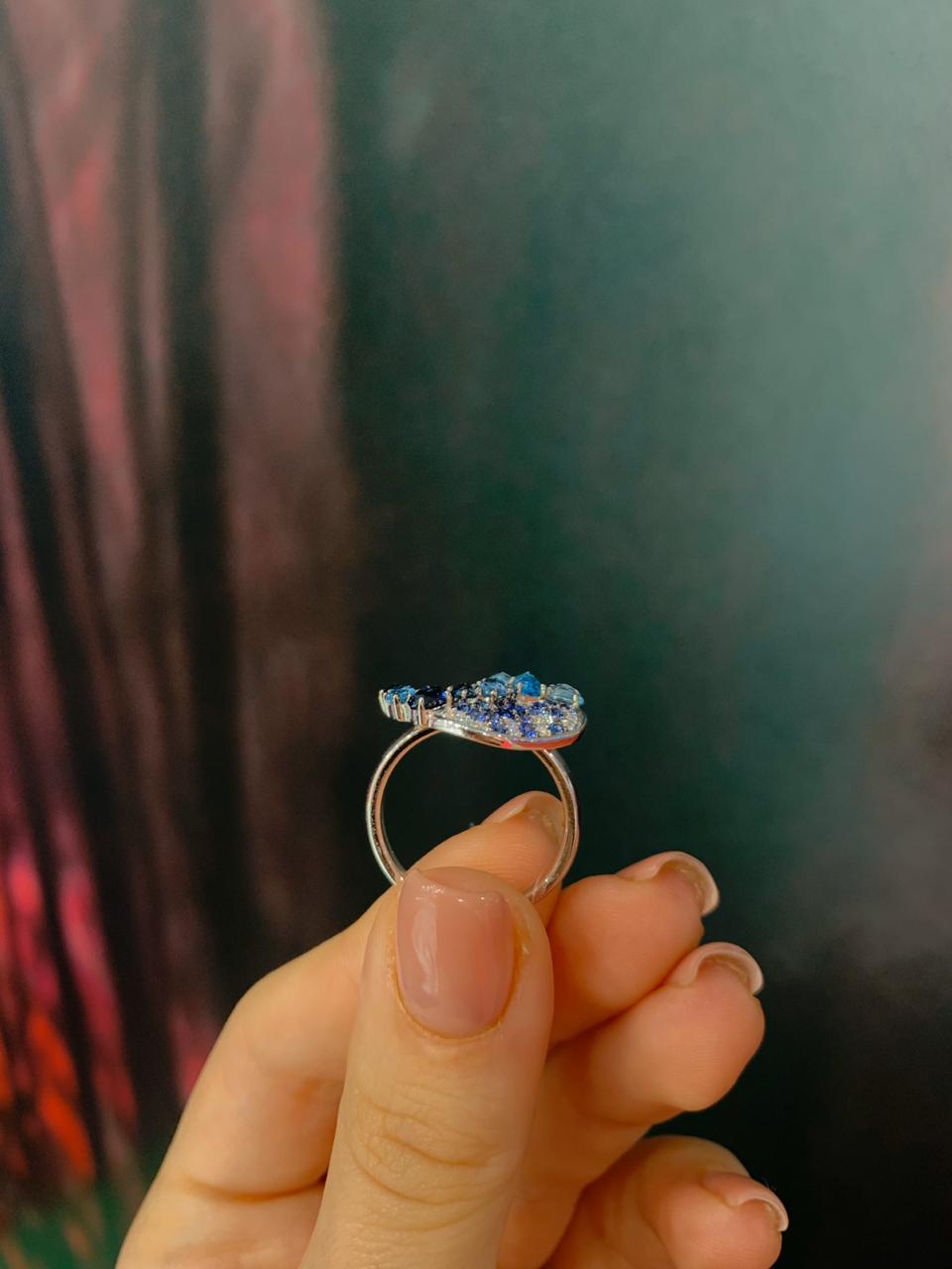 Unique Creation Diamond Blue Sapphire 1 Carat Topaz Designer Ring In New Condition For Sale In Montreux, CH