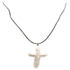 Unique Cross Australian Pearl