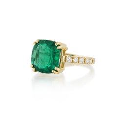 Certified 5 CT Natural Emerald Diamond Engagement Ring in 18K Gold Cocktail Ring