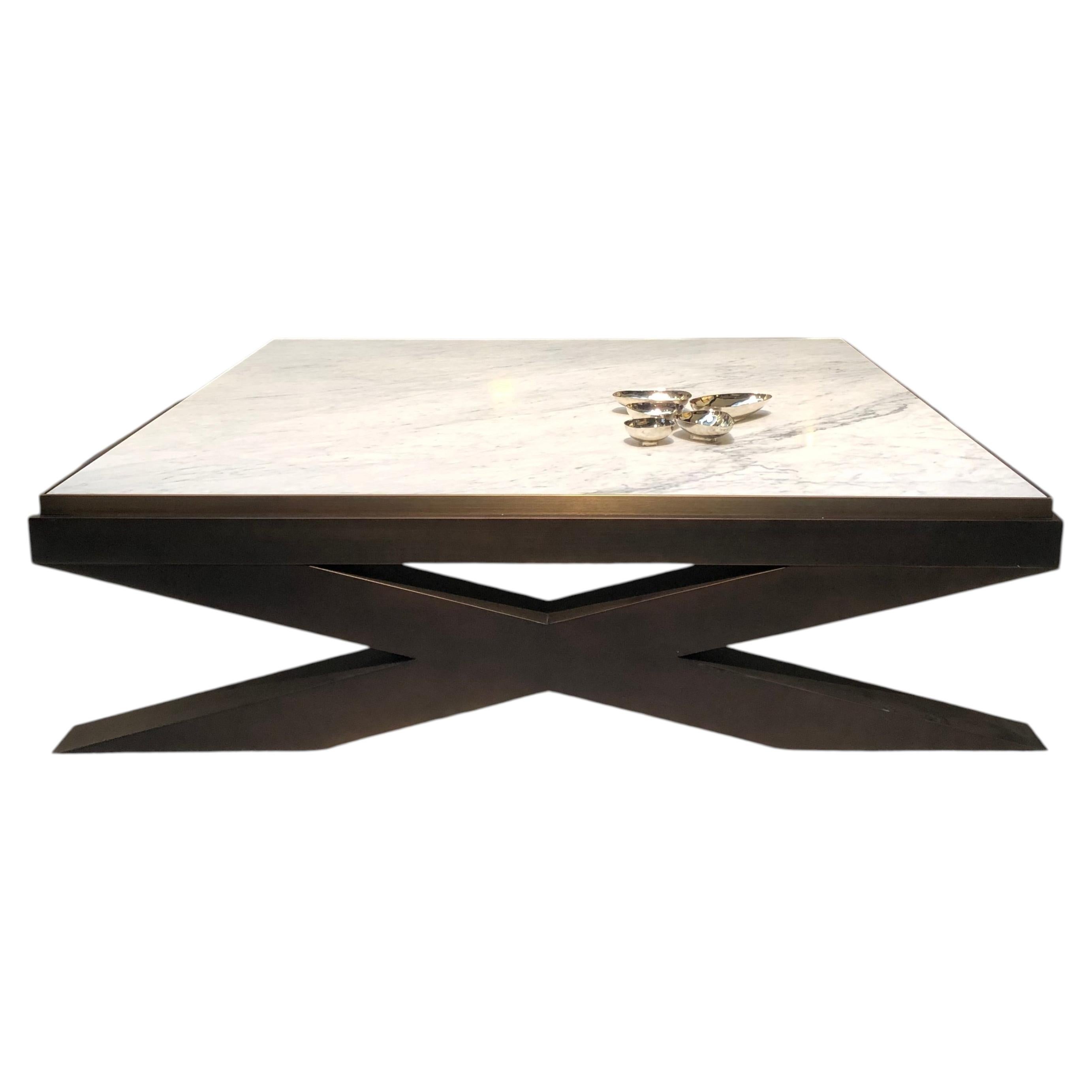 Table basse unique sur mesure avec pieds en bronze et plateau en marbre blanc, modèle X, par Reda Amalou Design