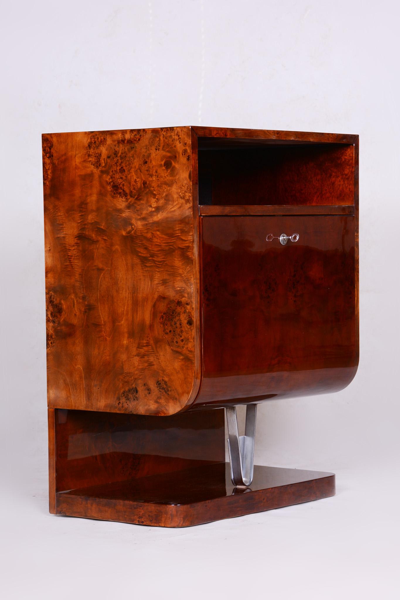 Unique Czech Art Deco Cabinet-Bar, Walnut Completely Restored to High Gloss For Sale 3