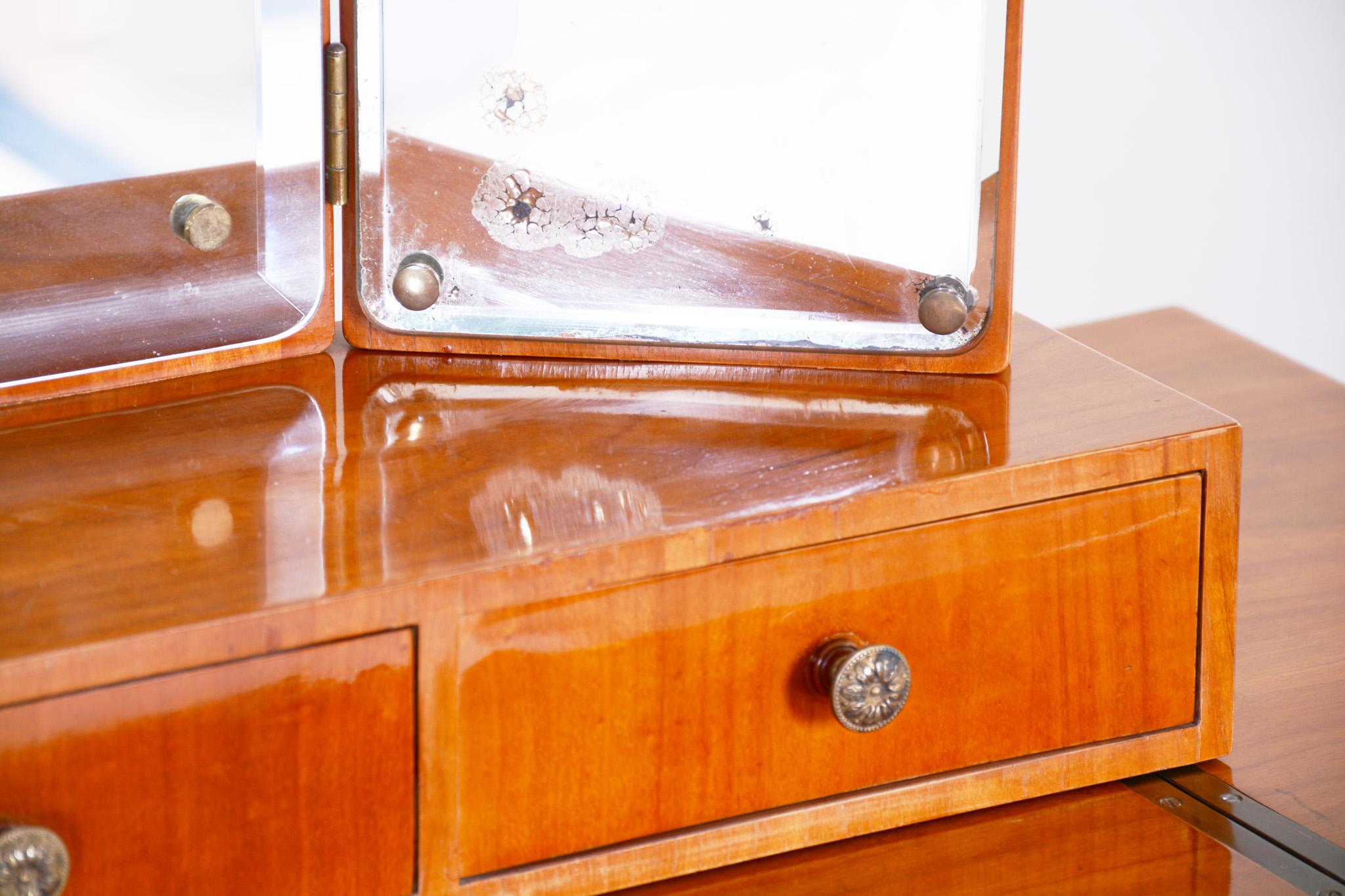 Unique Czech Art Deco Dressing Table with Mirror, Cherry-Tree, Restored, 1920s For Sale 8