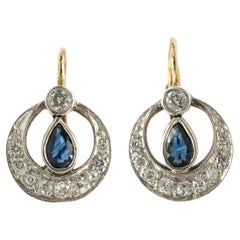 Boucles d'oreilles pendantes uniques avec saphirs et diamants, Autriche-Hongrie vers 1920