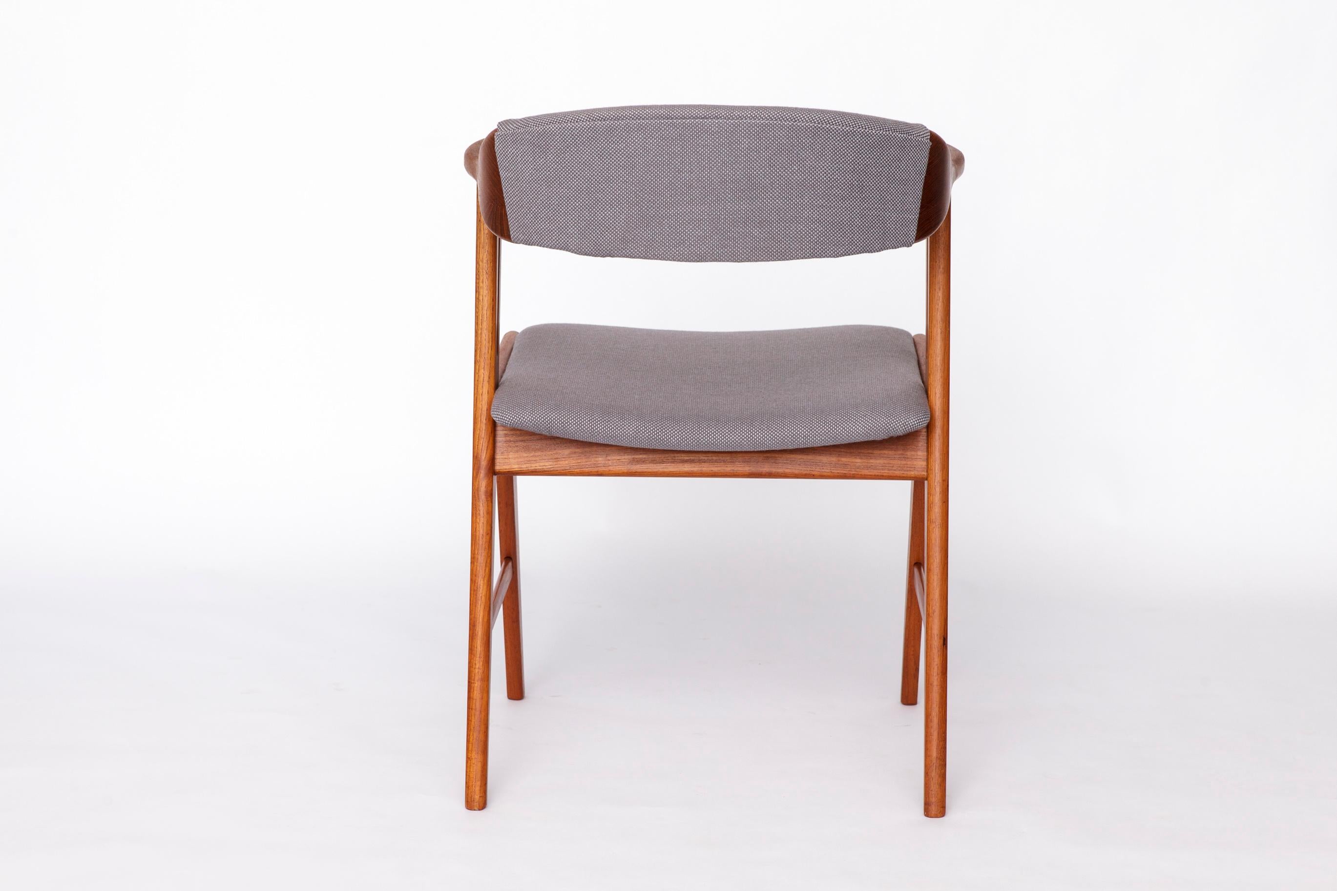 Metà XX secolo Poltrona danese unica nel suo genere - Sedia da scrivania o da pranzo vintage in teak degli anni 1960/1970, grigio in vendita