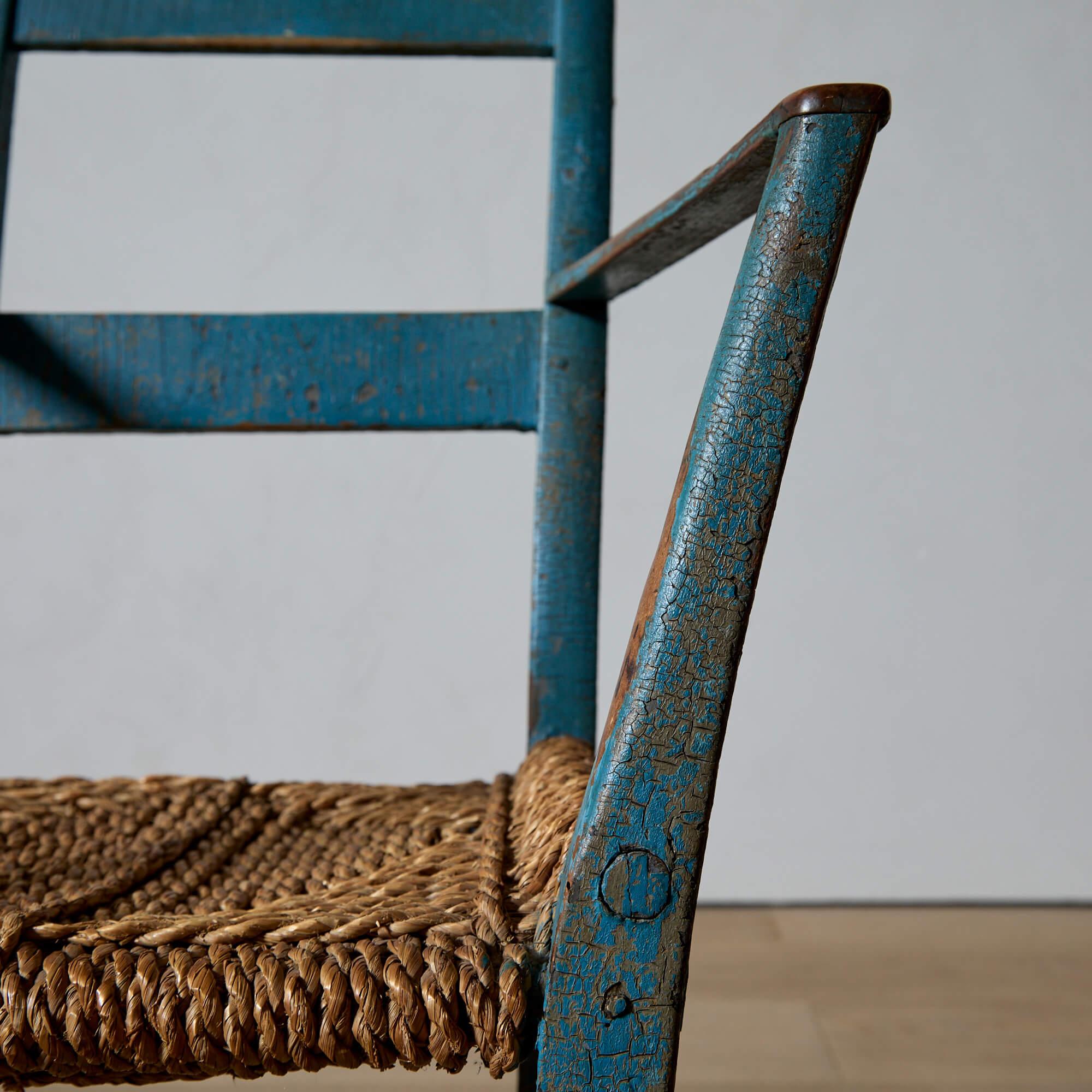 XIXe siècle Chaise folklorique danoise unique peinte en bleu