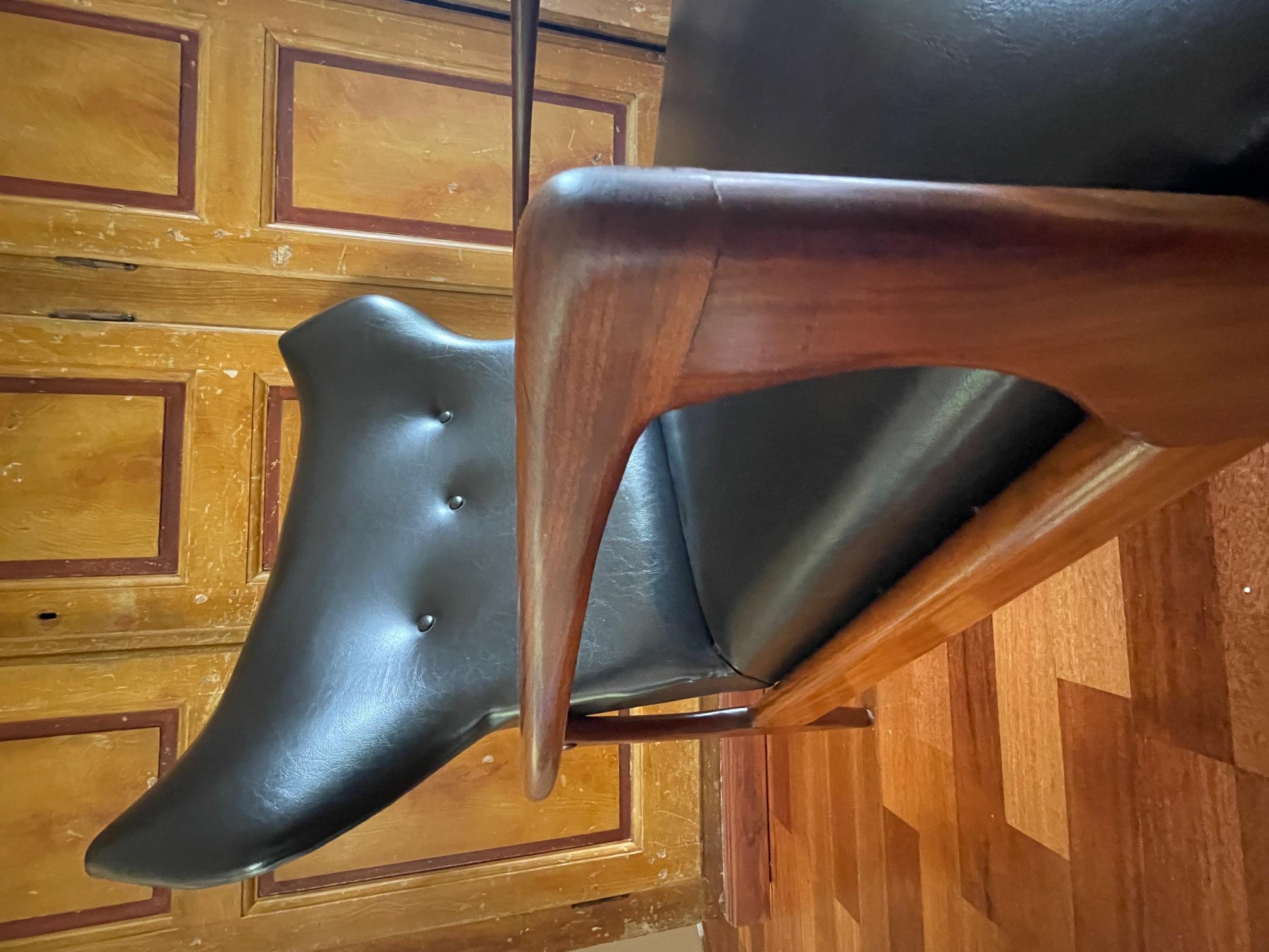 Unique Danish Design chair. Madsen & Schubell style chair. Extreme rare chair For Sale 3