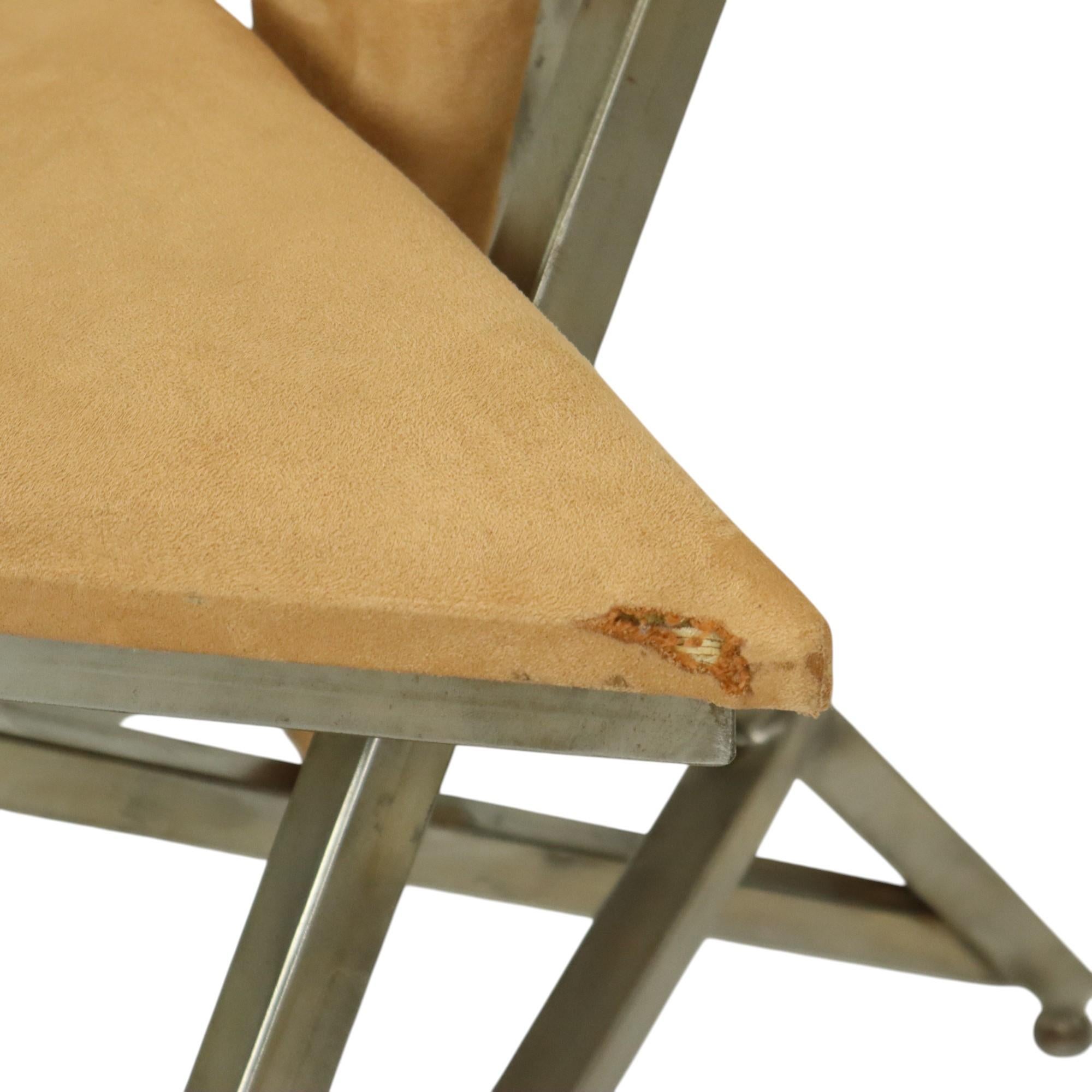 Sedia di design unico Art Objects fatta a mano in metallo e velluto in vendita 3