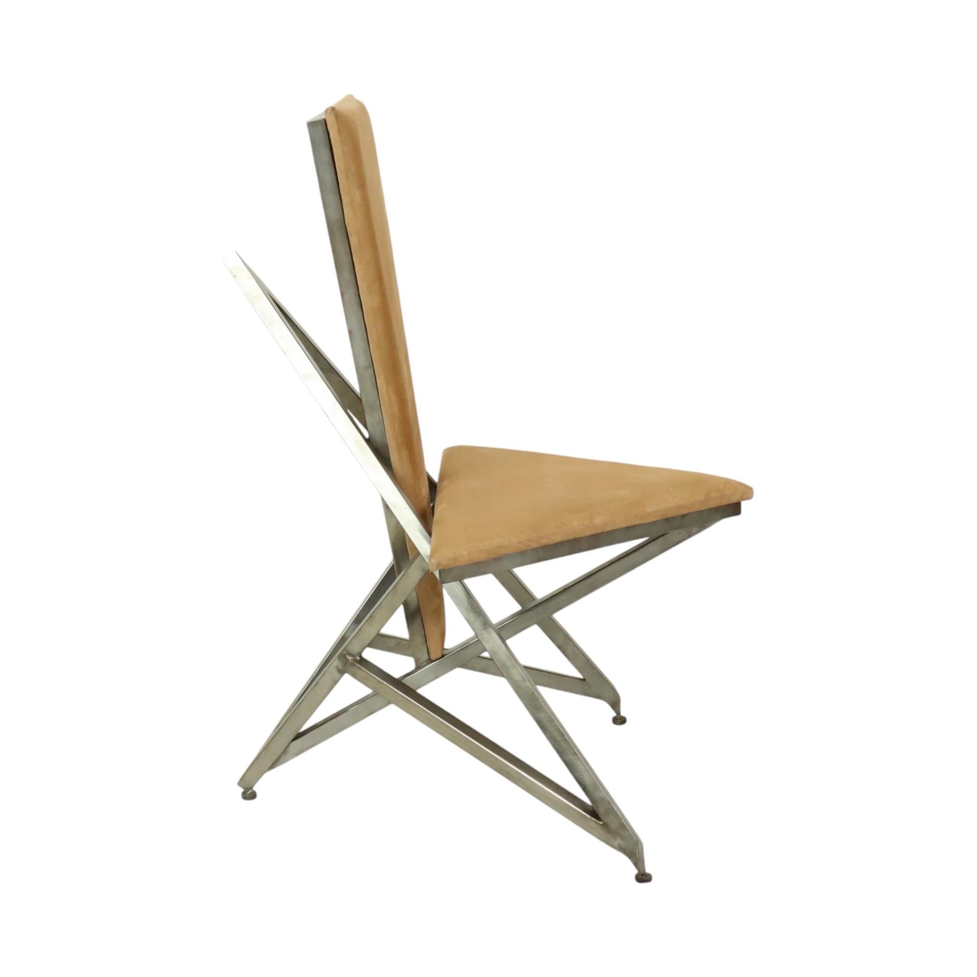 Fine XX secolo Sedia di design unico Art Objects fatta a mano in metallo e velluto in vendita