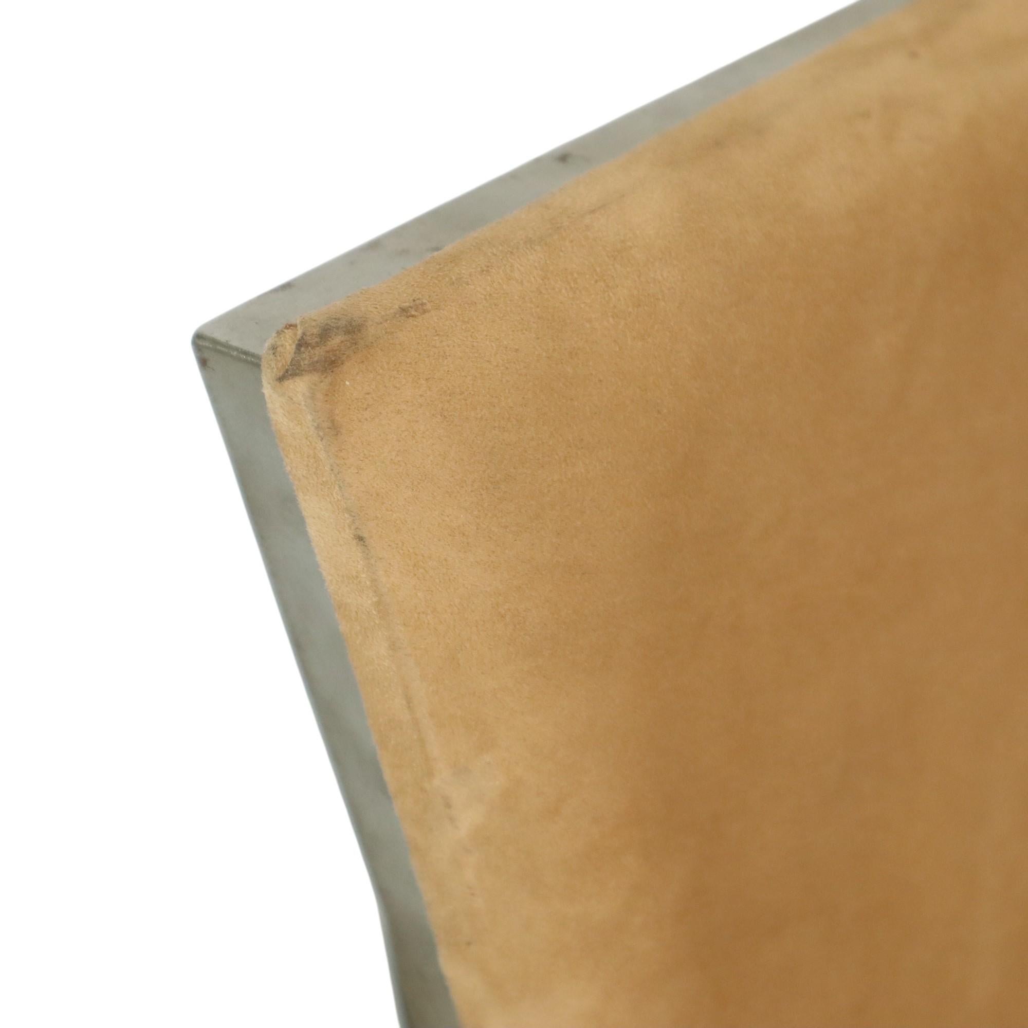 Sedia di design unico Art Objects fatta a mano in metallo e velluto in vendita 2