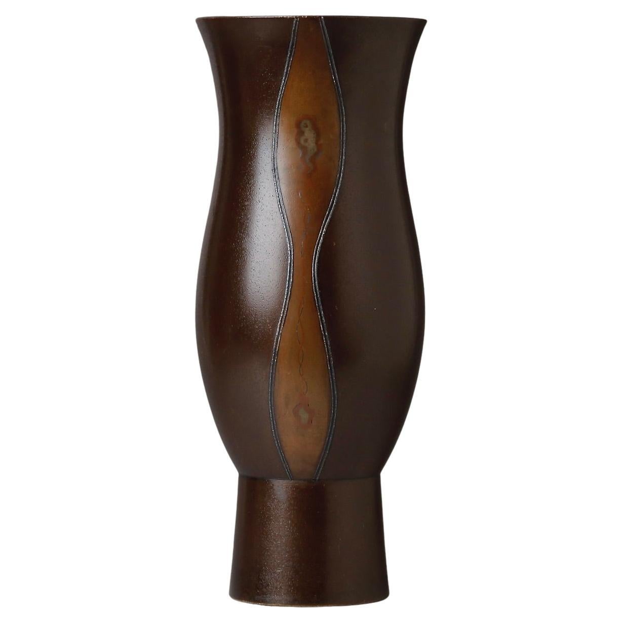 Unique design Japanese Signed by Haruhiro Bronze Vase