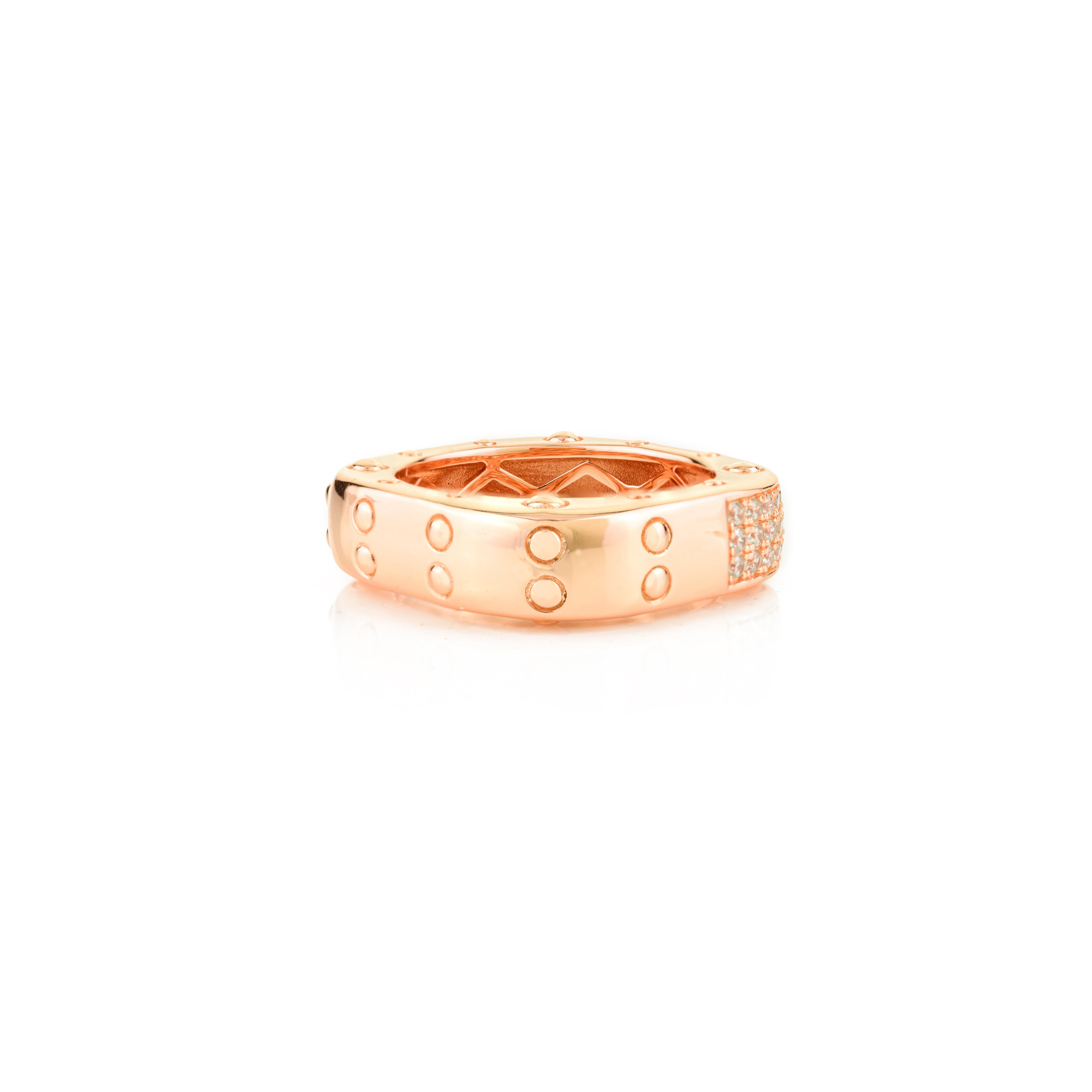 in vendita:  Anello a fascia con zirconi in oro rosa e pave set in argento 925, dal design unico, da regalare 5