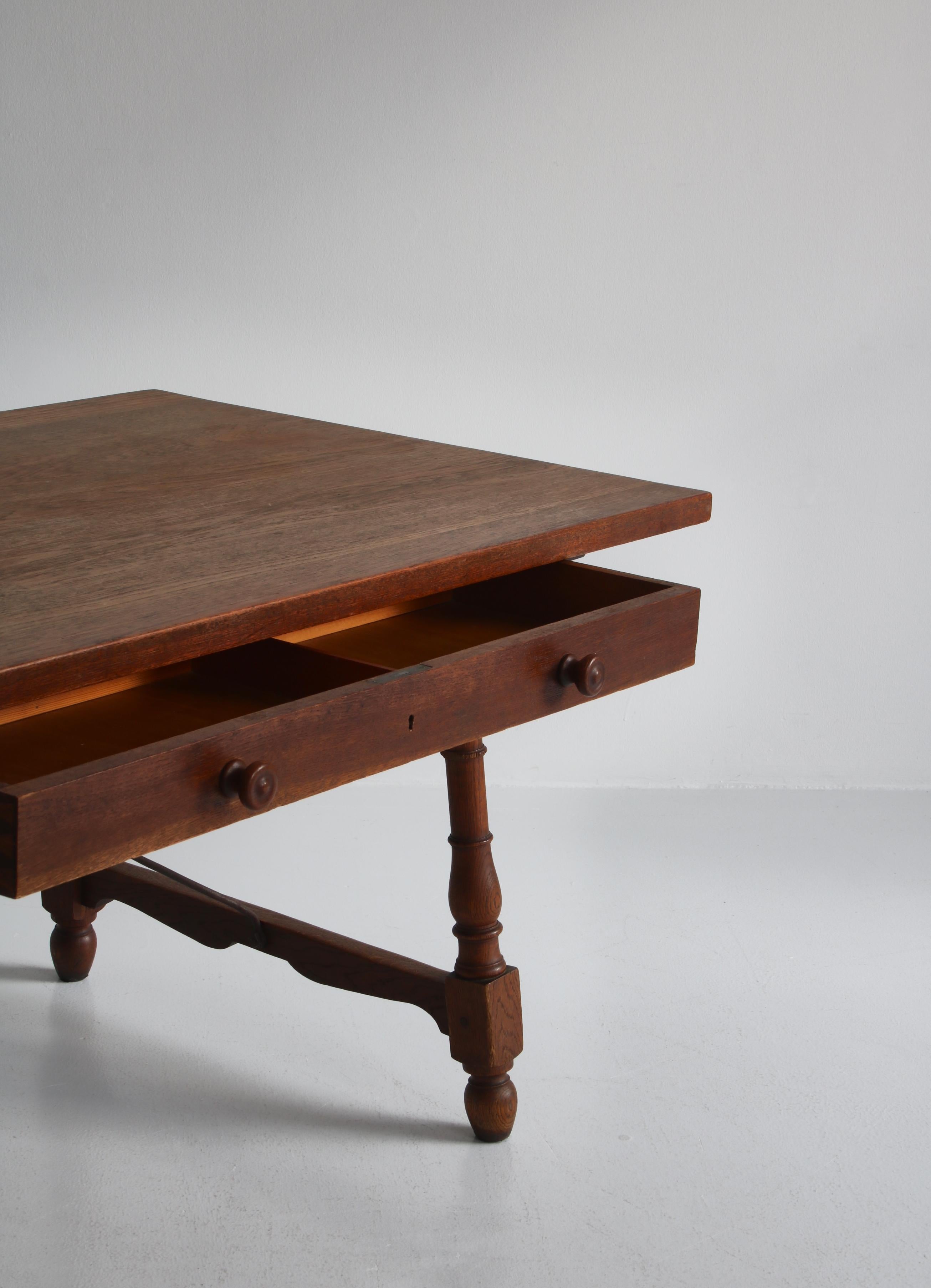 Danois Bureau ou table unique fabriqué par Jens Harald Quistgaard en 1953, en teck massif et chêne en vente