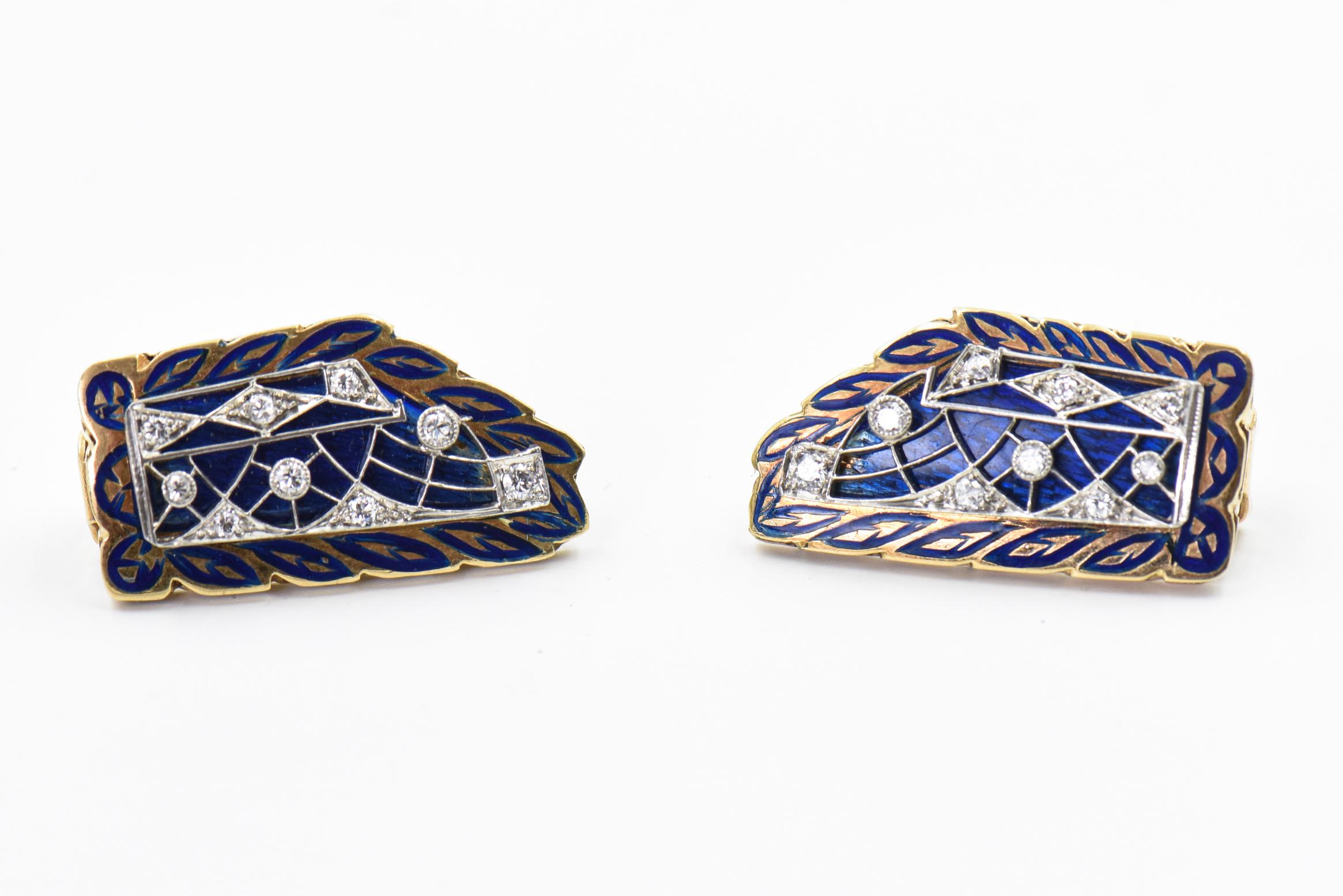 Orecchini in oro con diamanti e foglie di smalto blu, unici nel loro genere in vendita 1