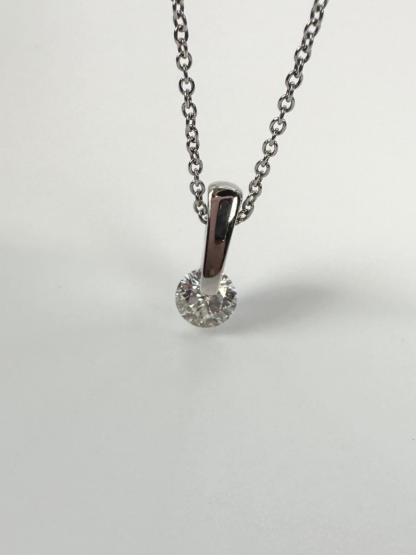 unusual diamond pendant settings