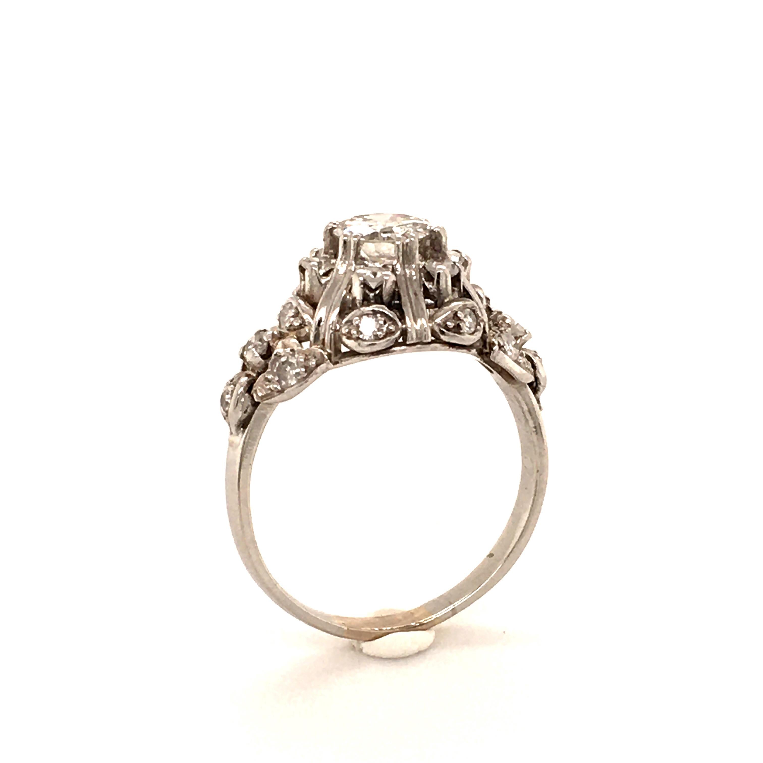 Brilliant Cut Unique Diamond Ring in Platinum 950