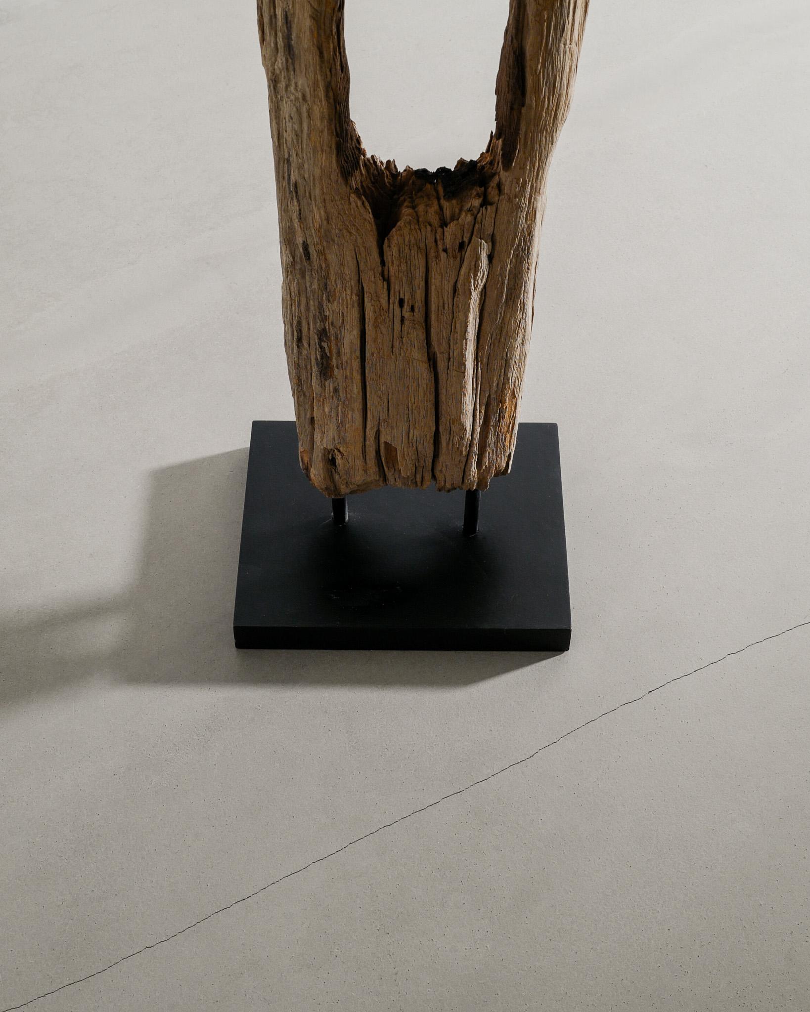 Bois flotté Sculpture Toteme unique en bois flotté dans un style Wabi Sabi et brutaliste en vente