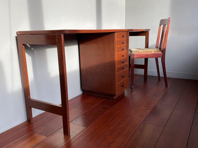 Interesting Arts And Crafts Desk Pictures