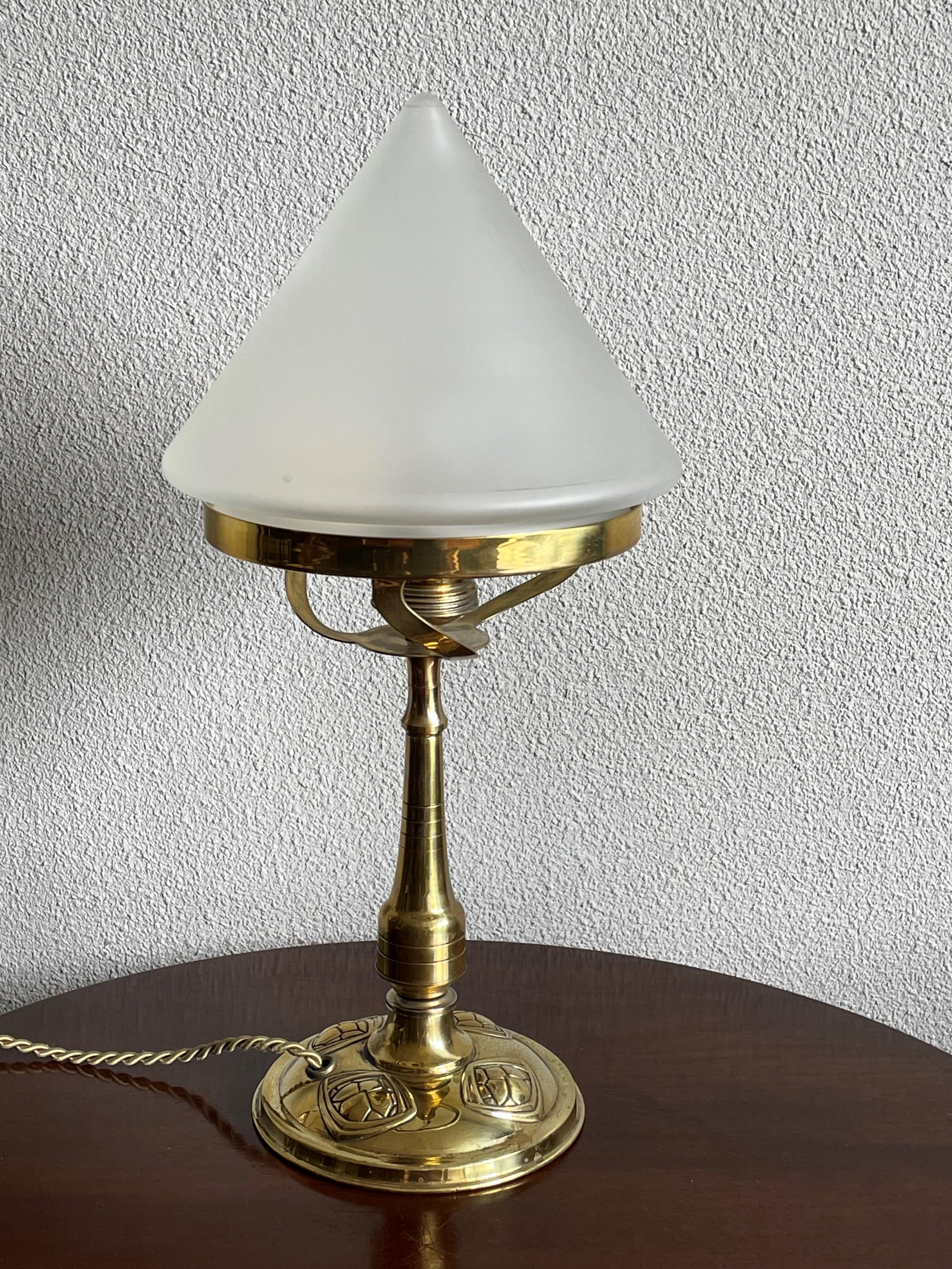 Cast Unique Early 1900s Arts and Crafts, Fine Brass & Mint Glass Table or Desk Lamp For Sale