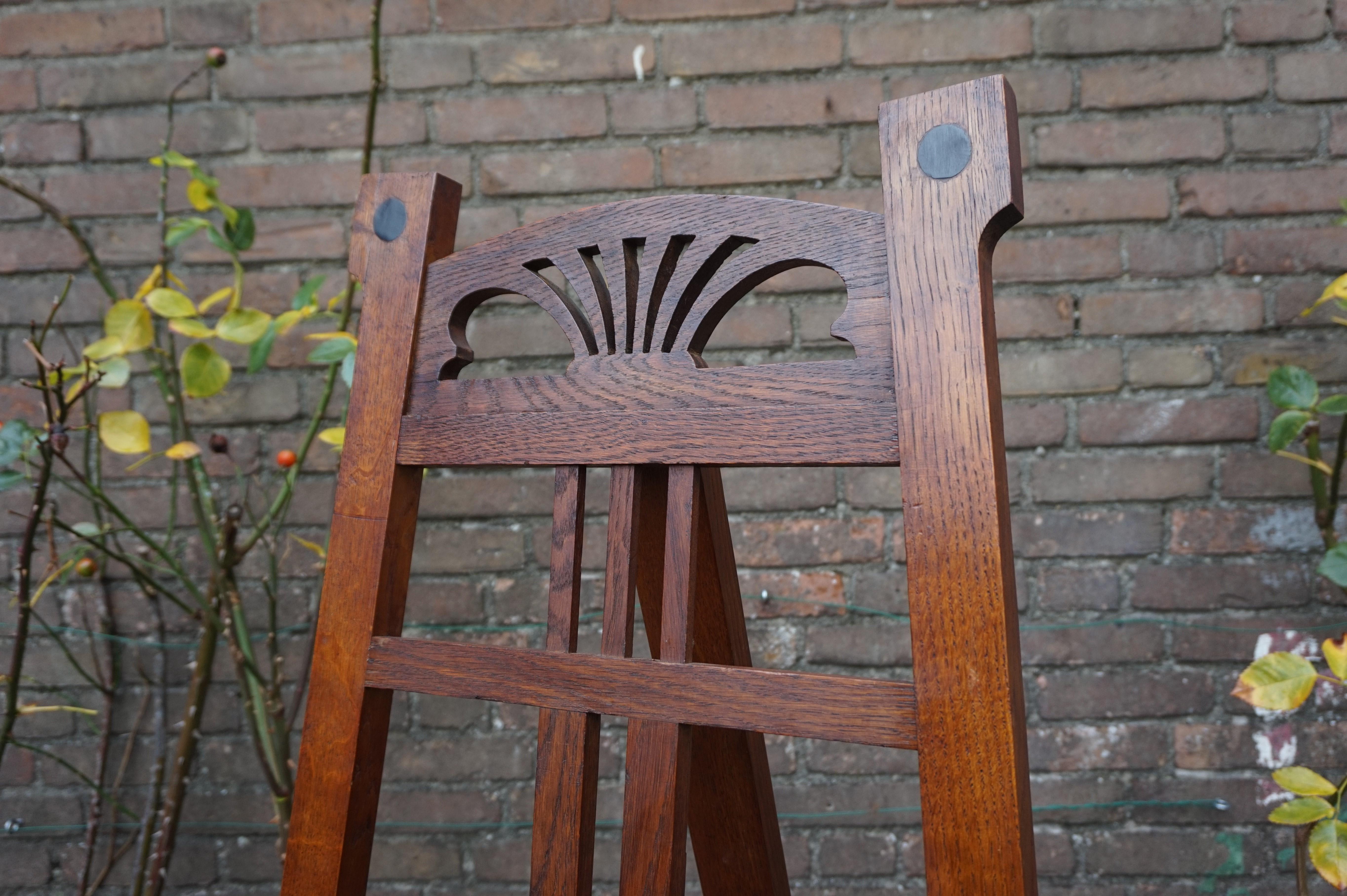 20th Century Unique Early 1900s Arts and Crafts Gallery Display / Artist's Studio Floor Easel