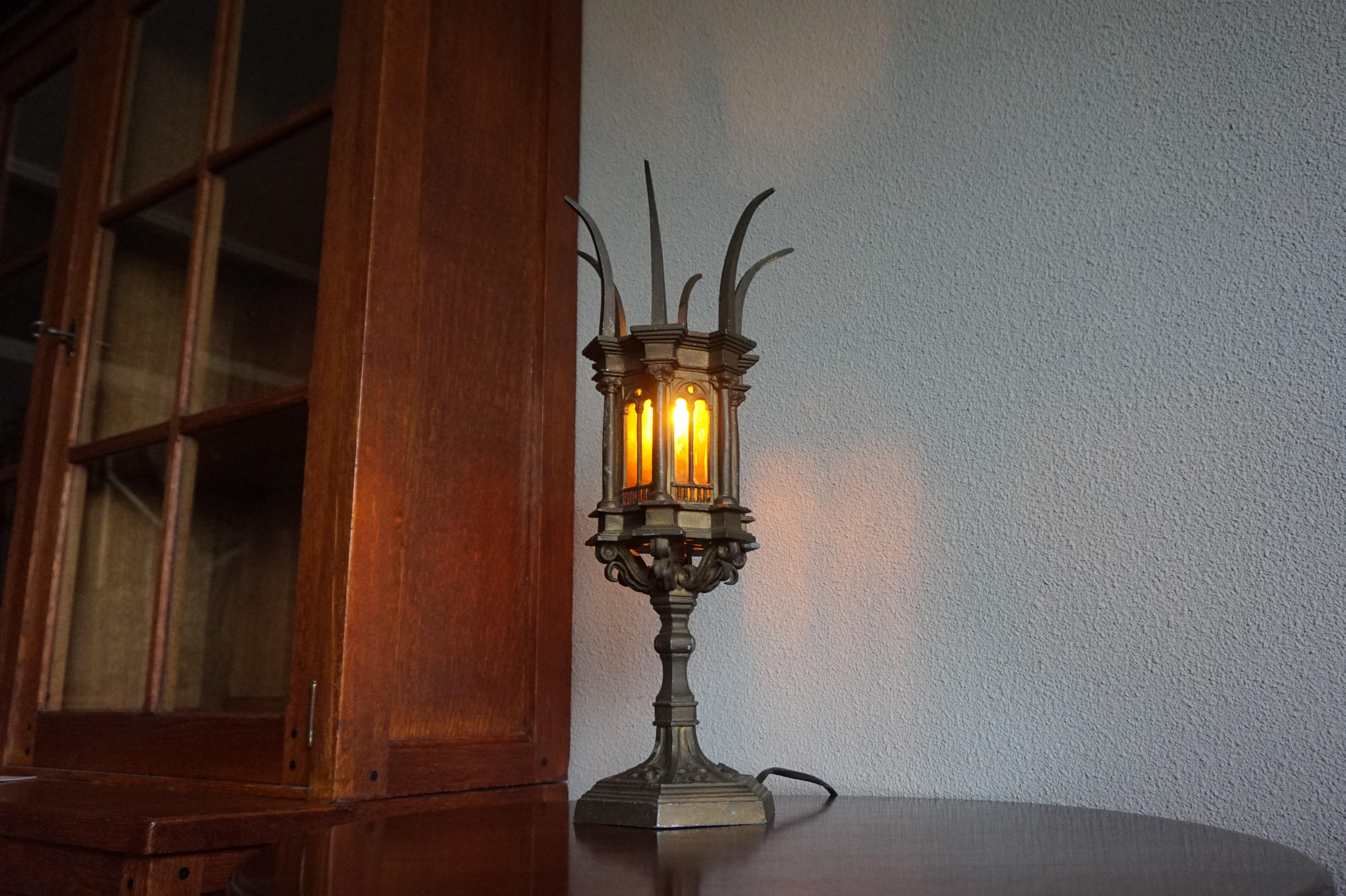 goth lamp