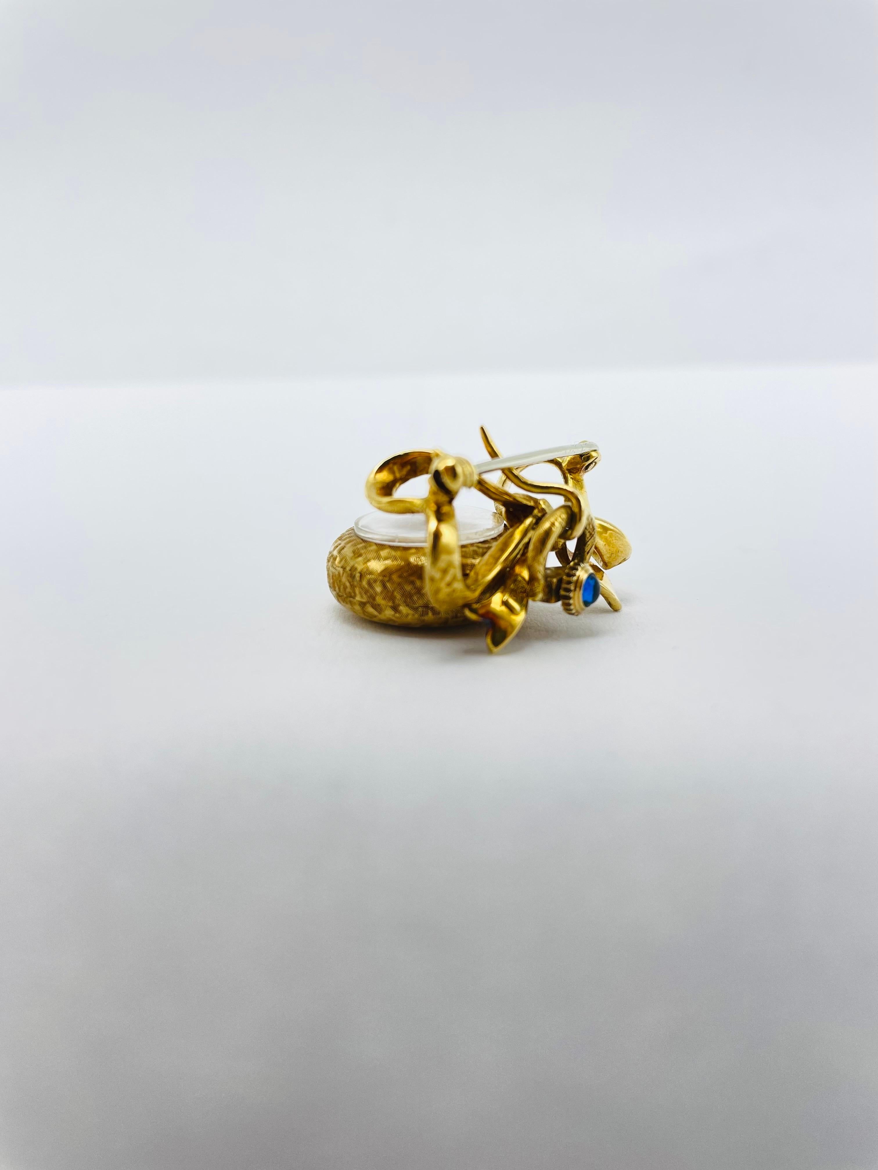 Montre-bracelet Ebel unique en or jaune 18 carats en vente 2