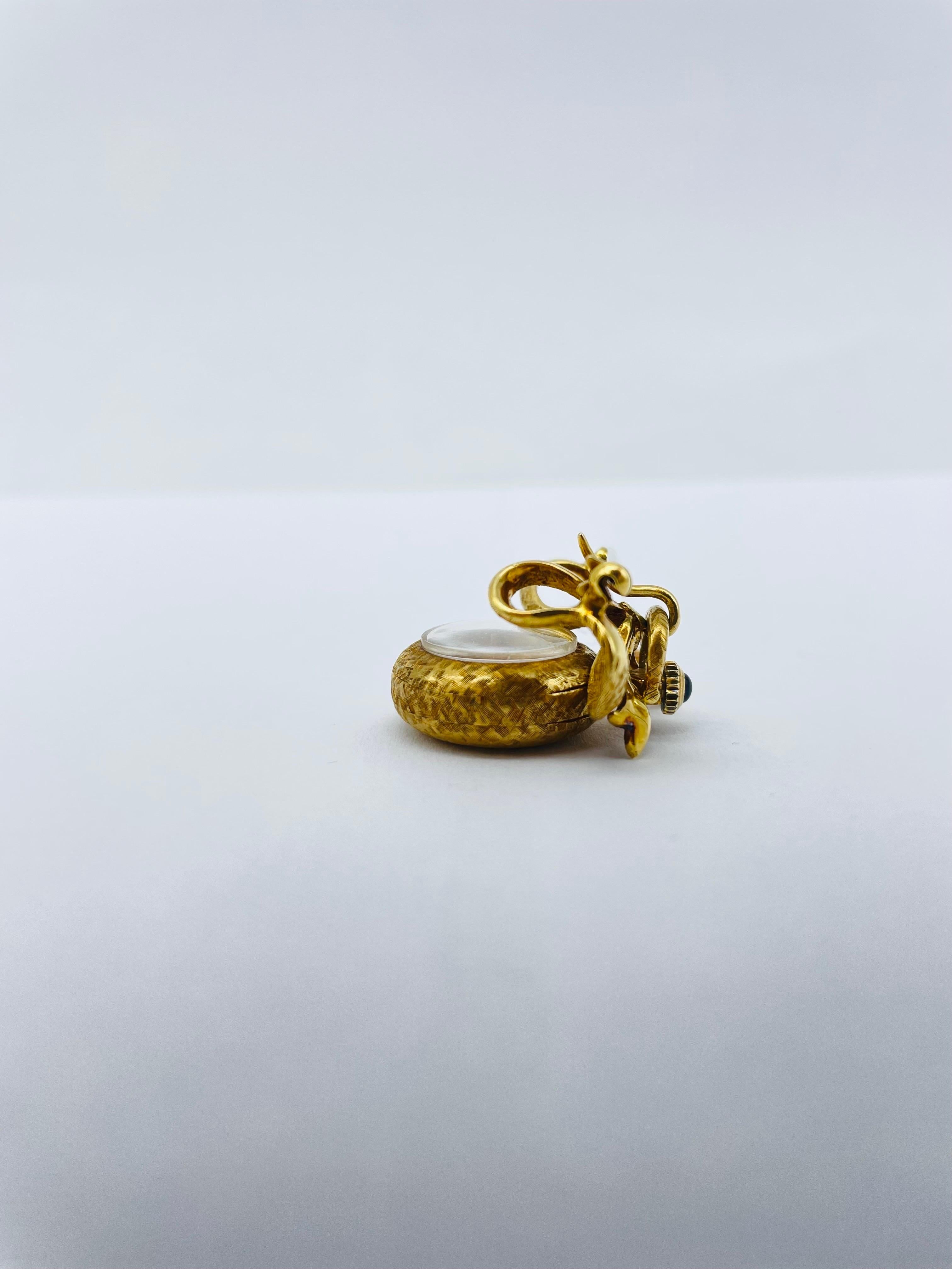 Montre-bracelet Ebel unique en or jaune 18 carats en vente 3