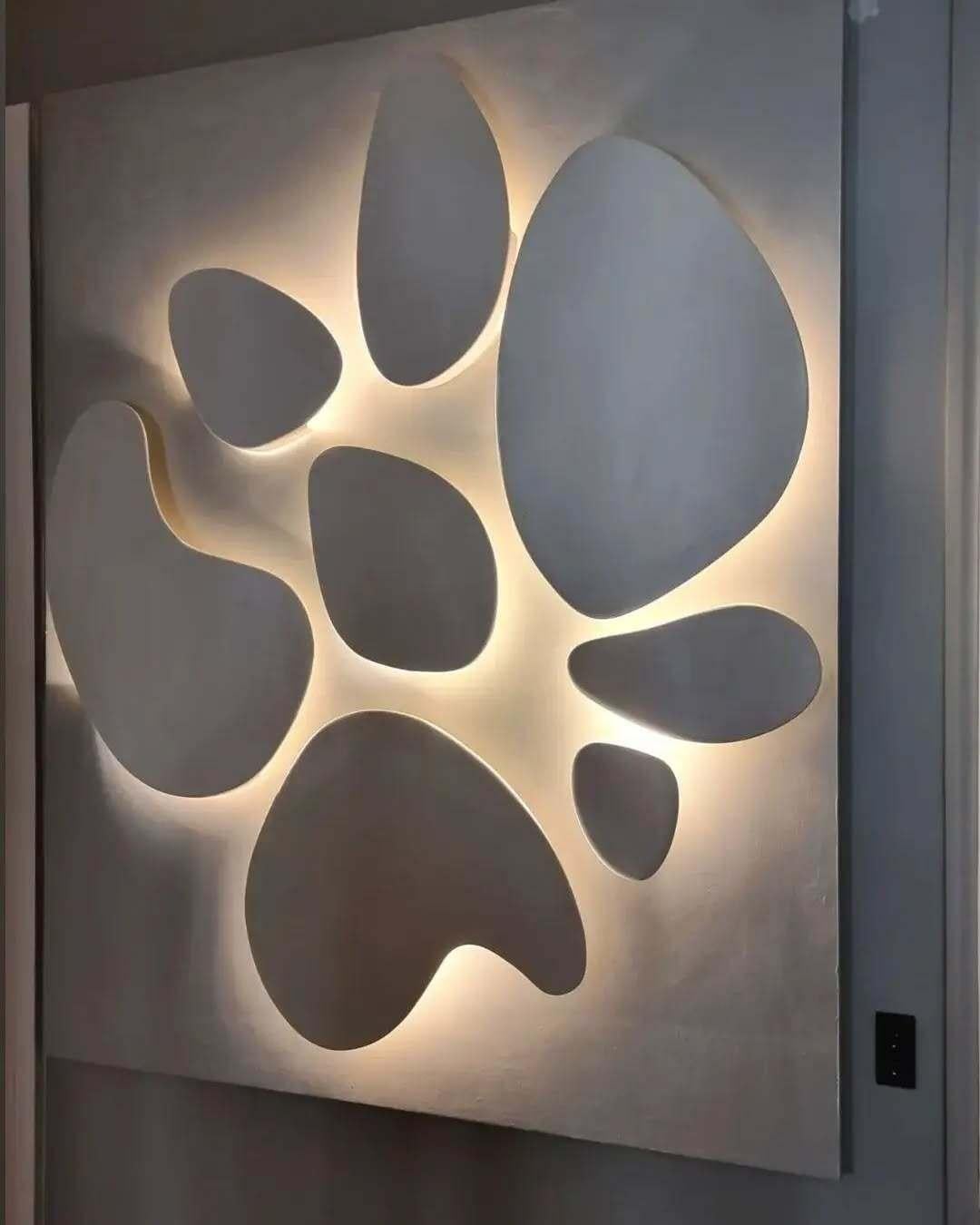 Applique murale unique et élégante en céramique ivoire flottante de forme libre d'Elsa Foulon en vente 6